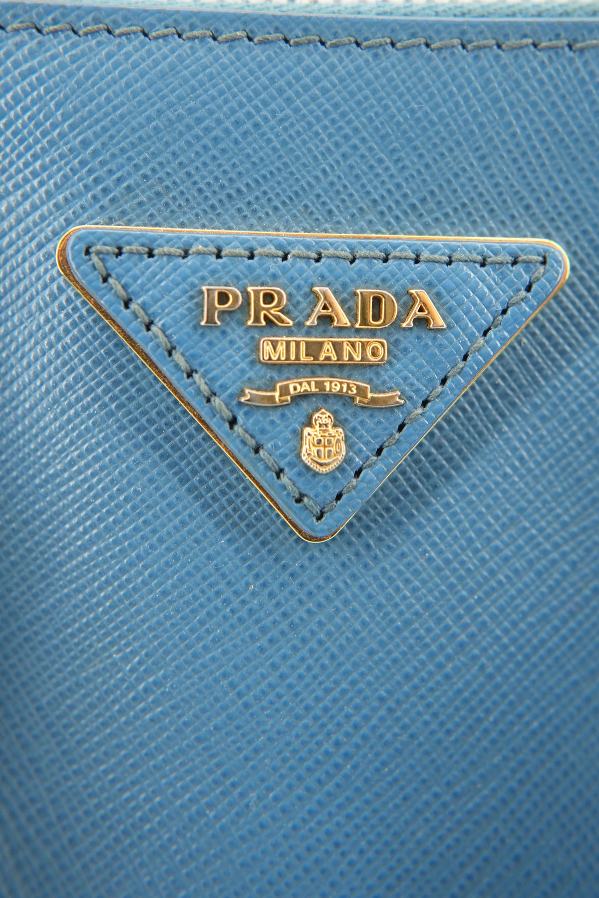 Prada blue leather saffiano Galleria double zip tote 31 Y