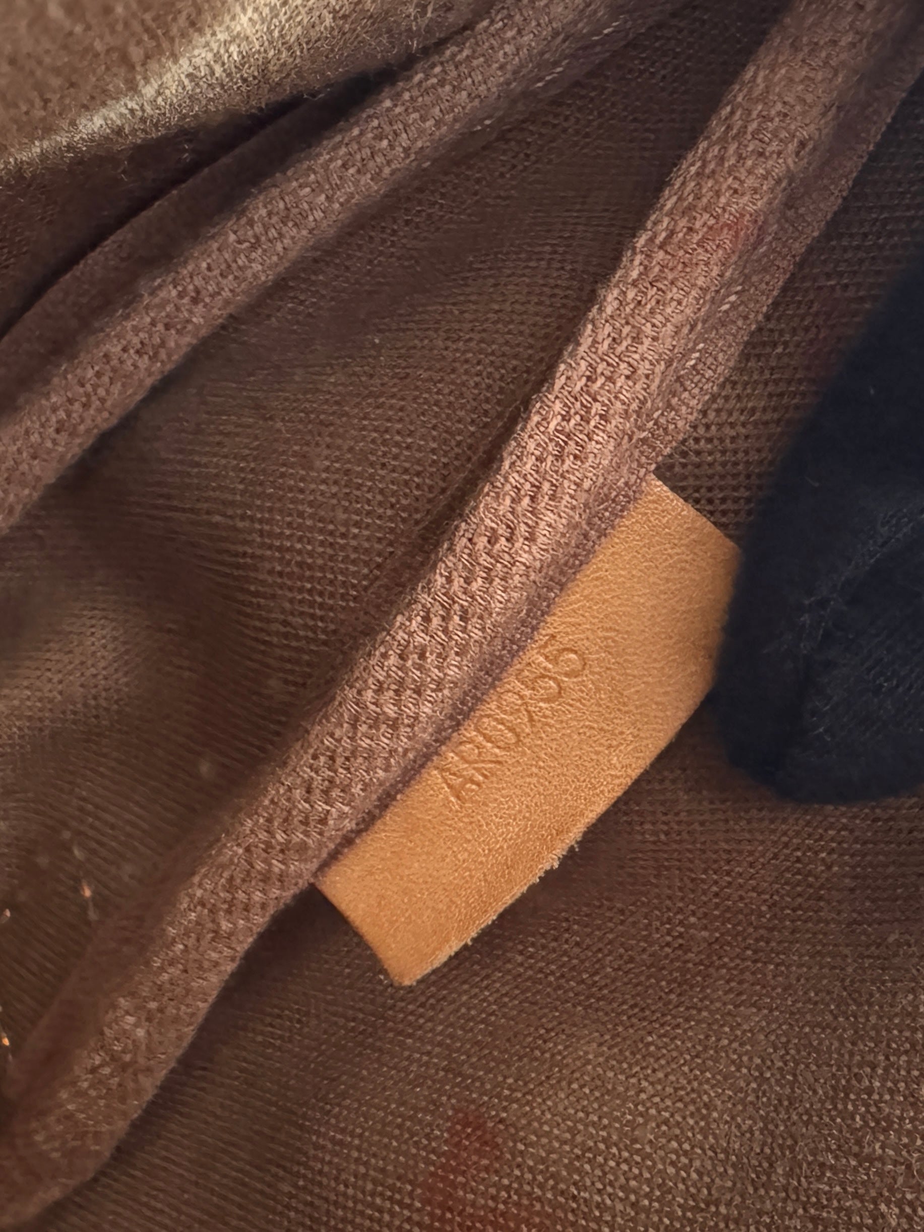 Louis Vuitton monogram Saumur 30 AR0955