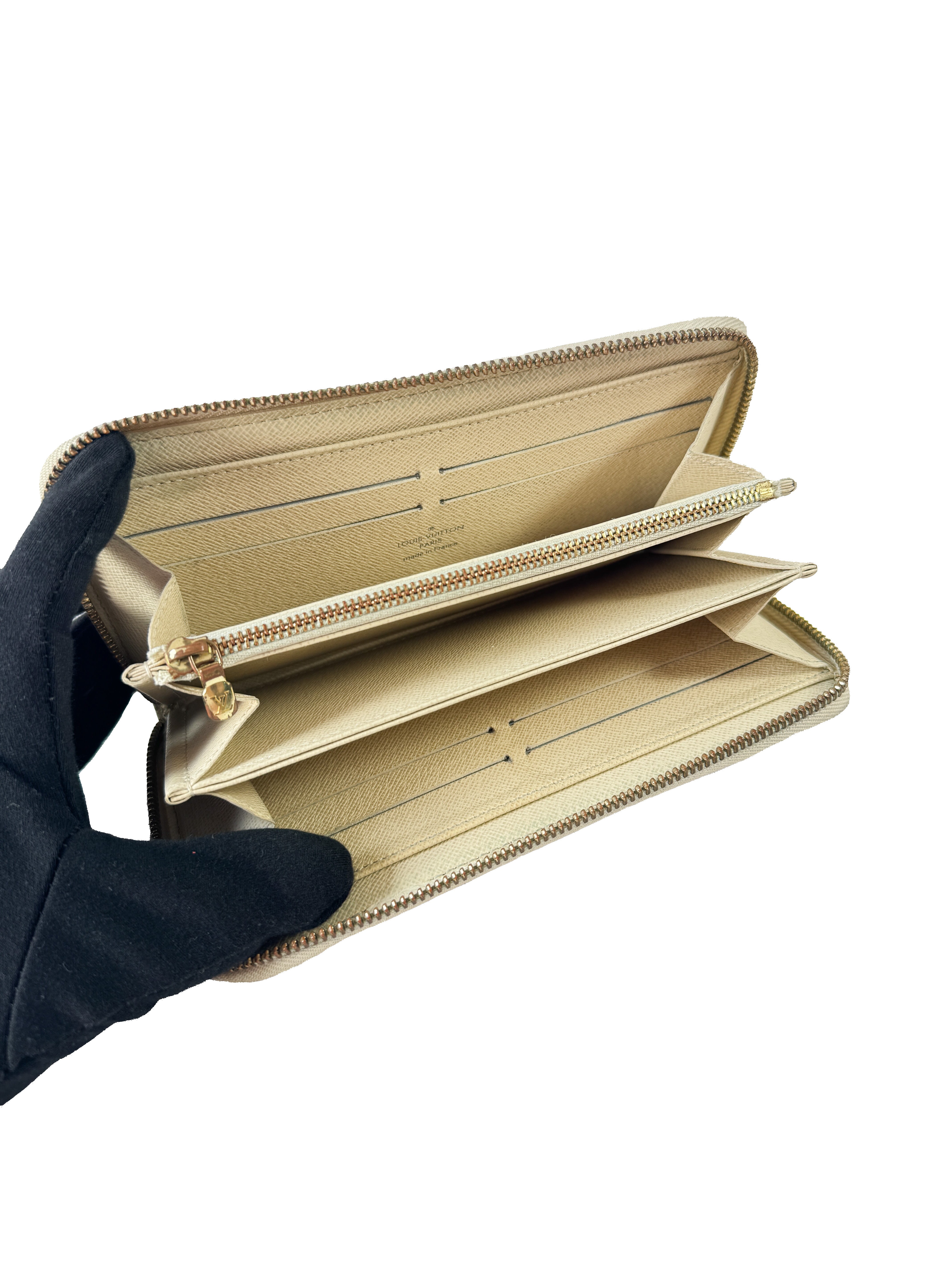 Louis Vuitton damier azur zippy wallet VI4047