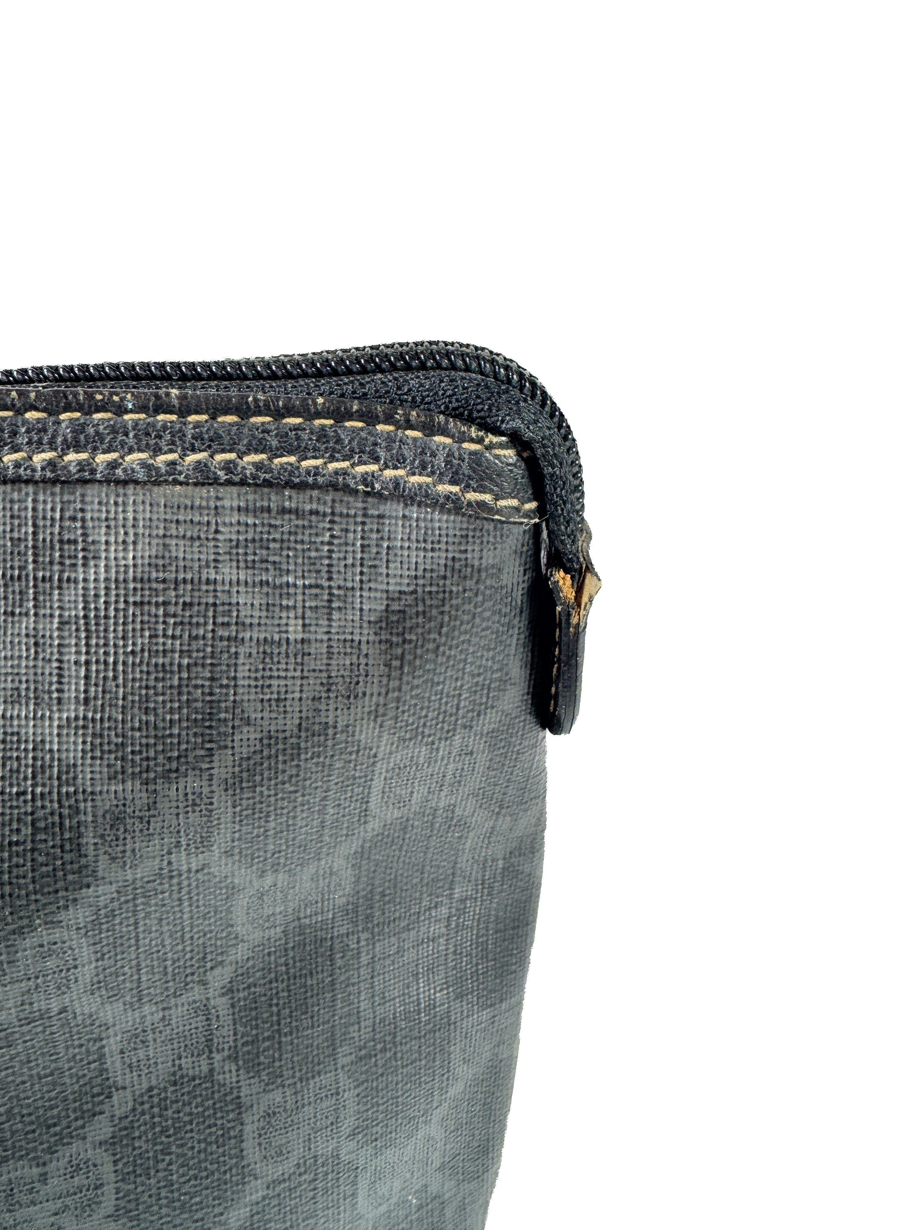 Gucci black GG coated canvas pouch 156.01.045