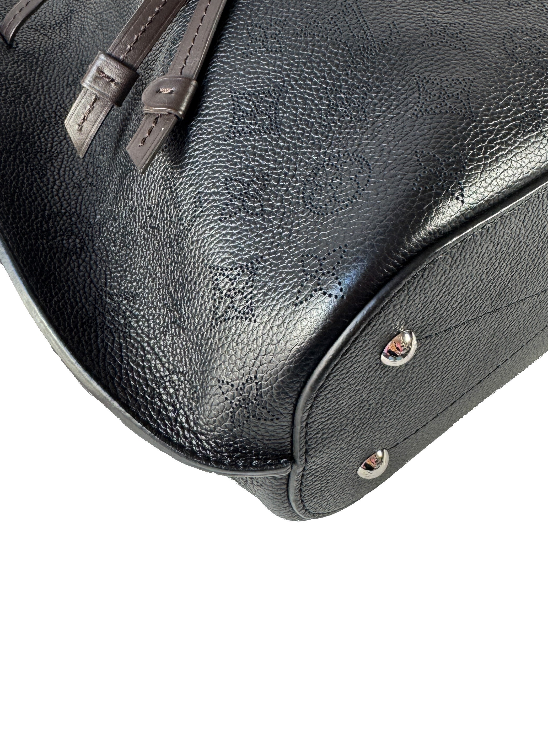 Louis Vuitton Girolata Handbag Mahina Leather black DR0147