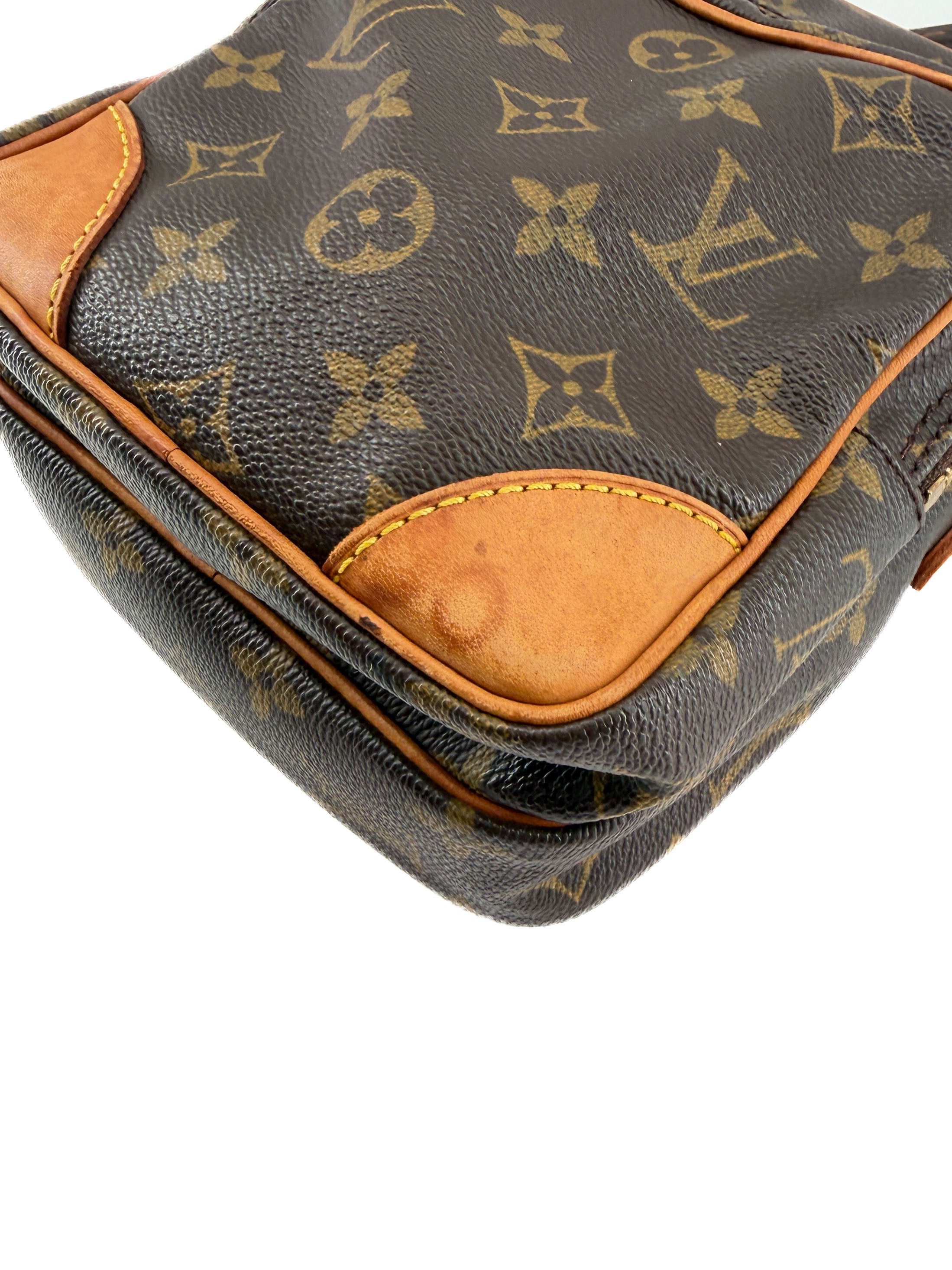 Louis Vuitton monogram Amazon TH0073