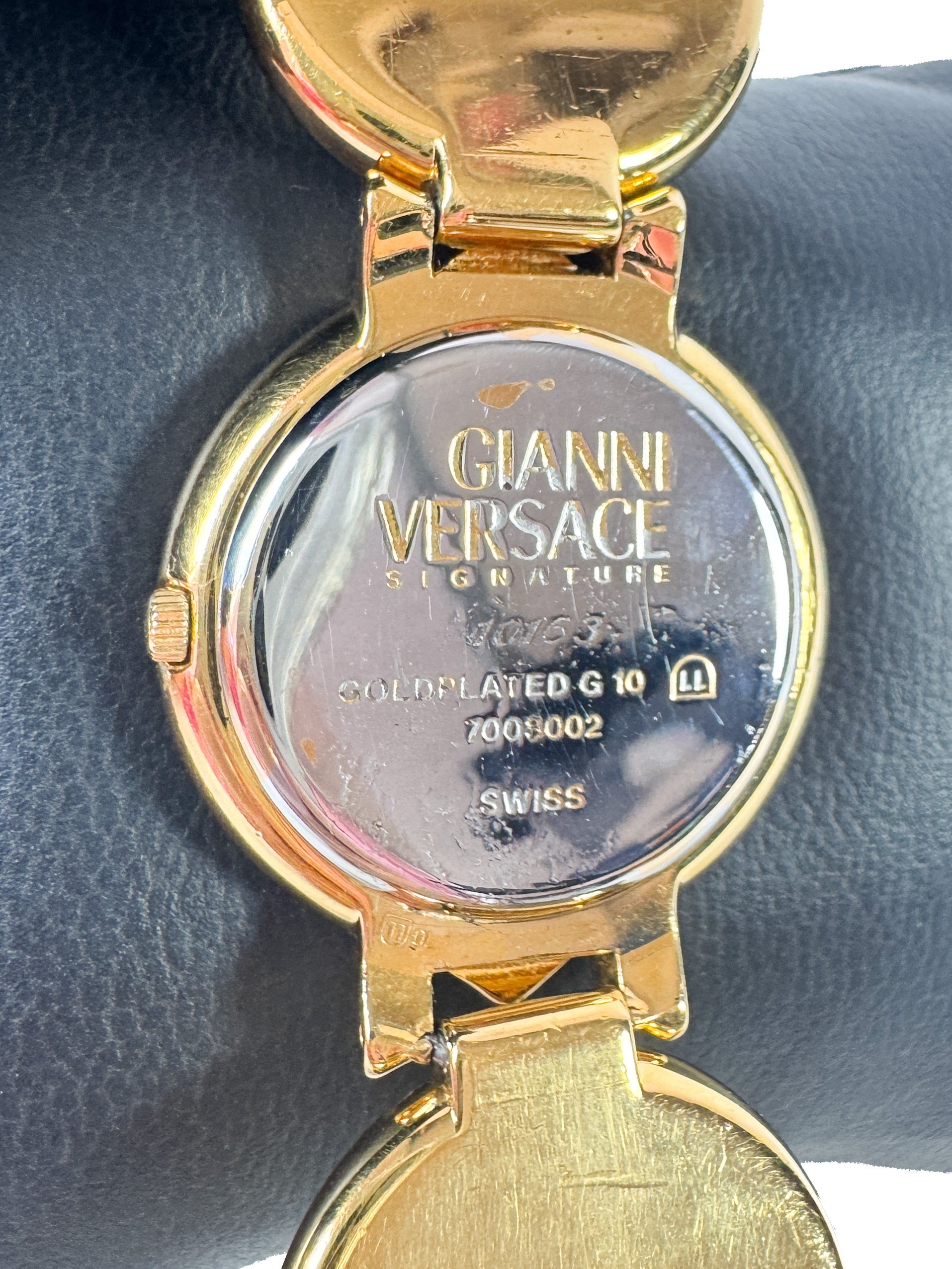 Gianni Versace vintage medusa head coin watch 10163