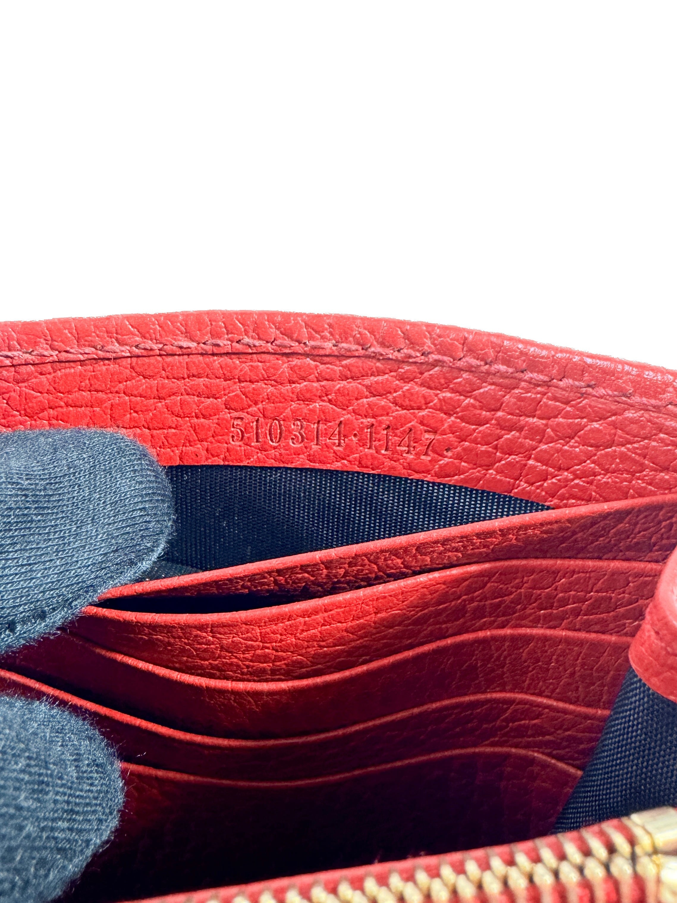 Gucci interlocking G red wallet on chain