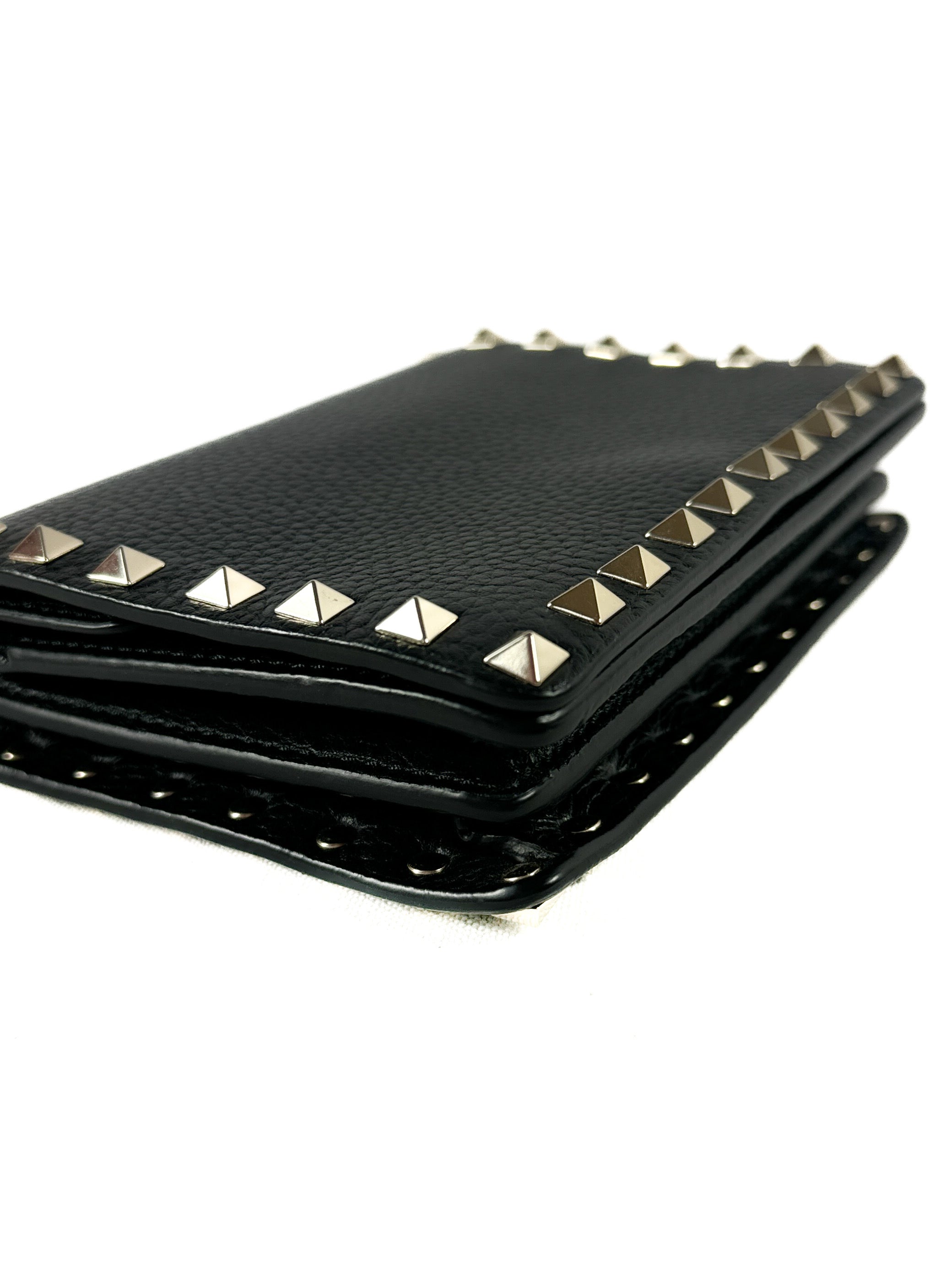 Valentino Garavani black rockstud chain pochette current retail $1180