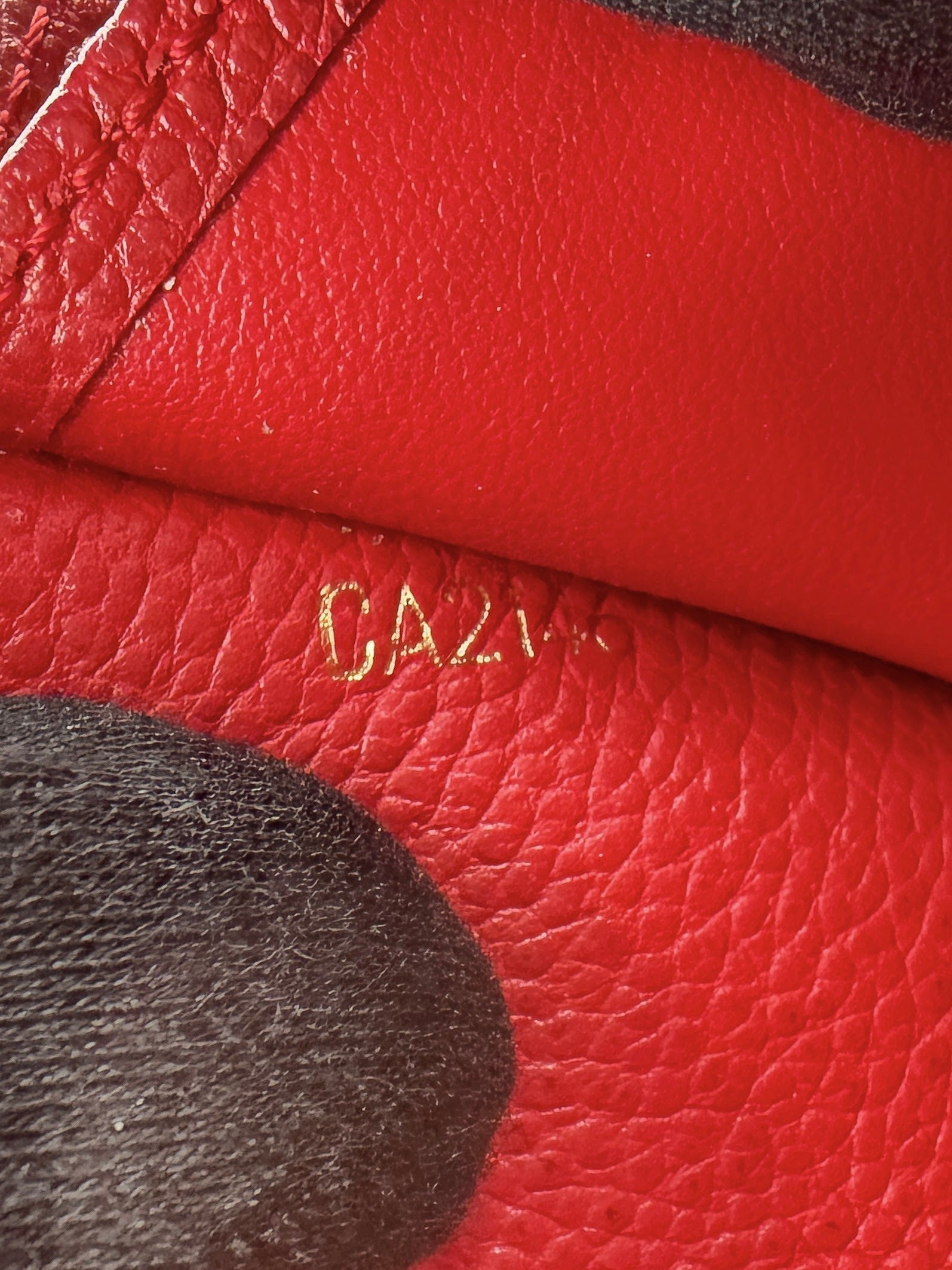 Louis Vuitton monogram empreinte red Sarah wallet CA2146