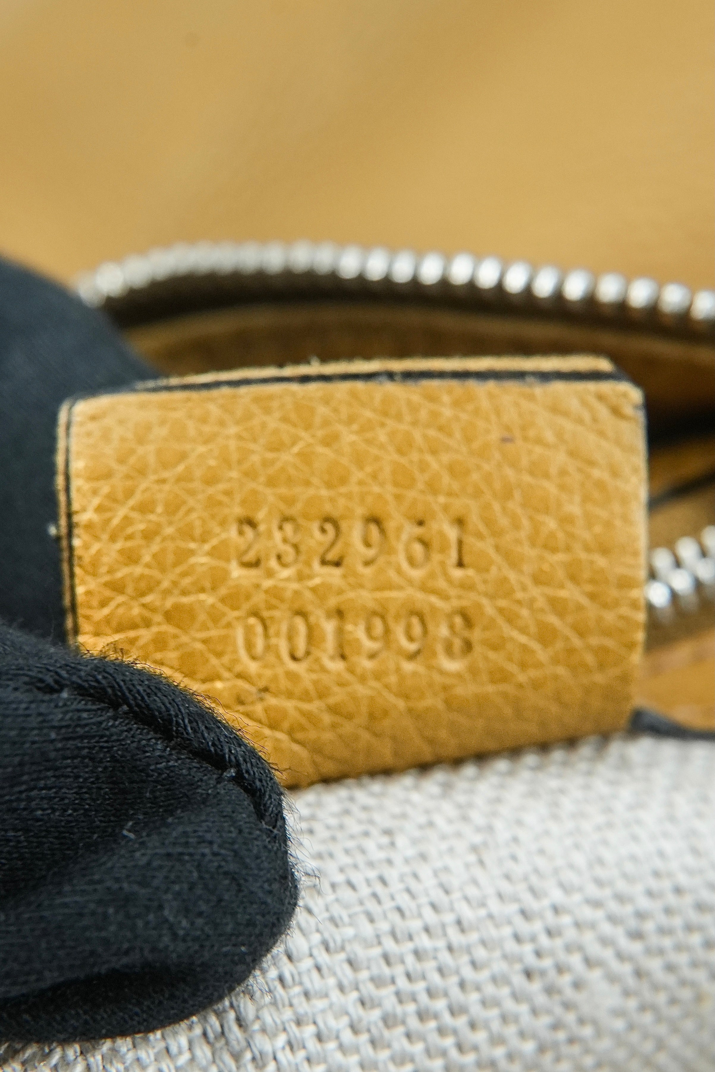 Gucci yellow leather horsebit shoulder bag 232961 001998