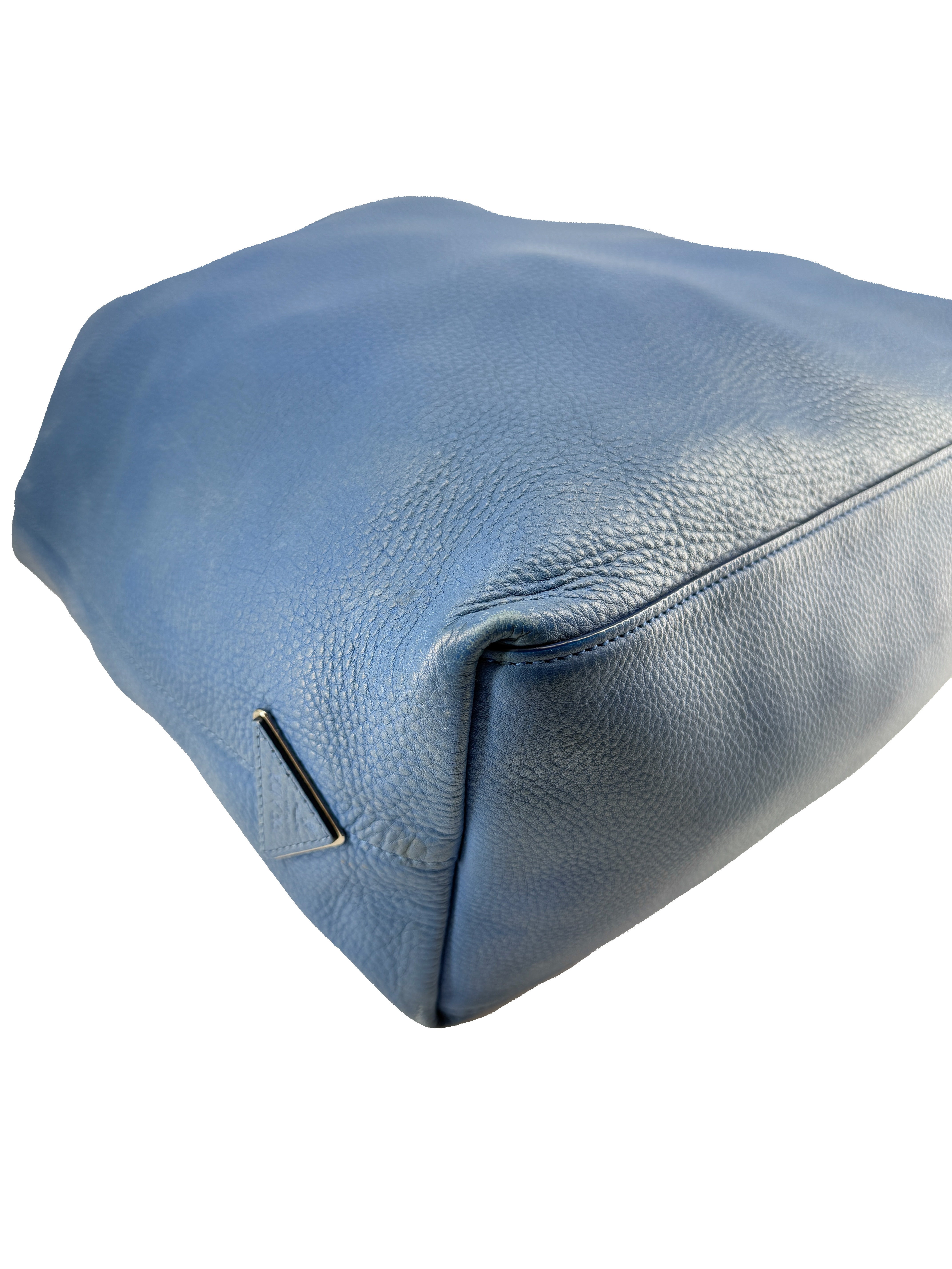 Prada blue leather slouchy Shopper tote 31