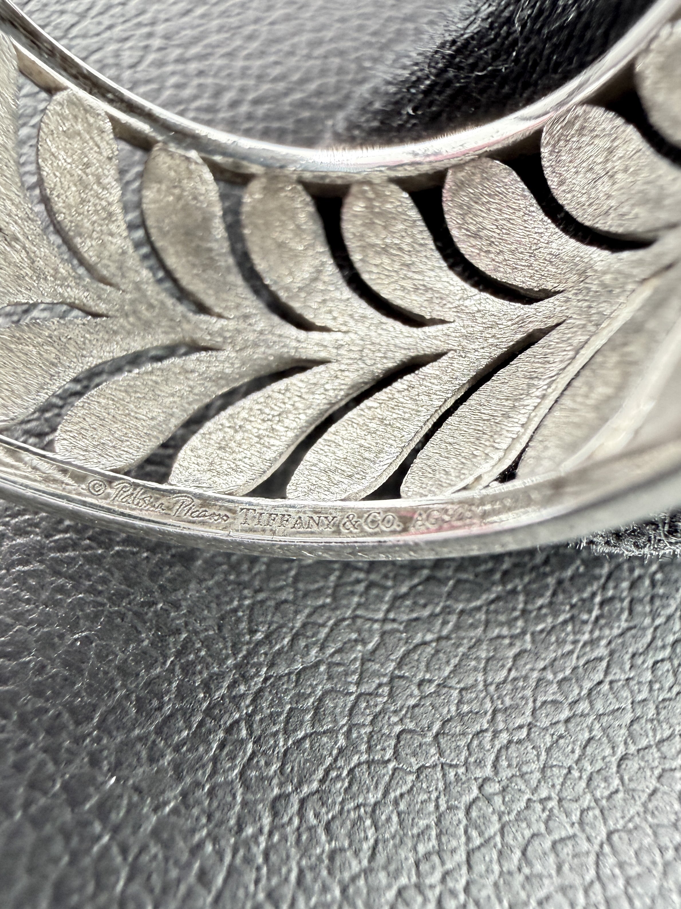 Tiffany & Co Paloma Picasso Palm villa leaf ring