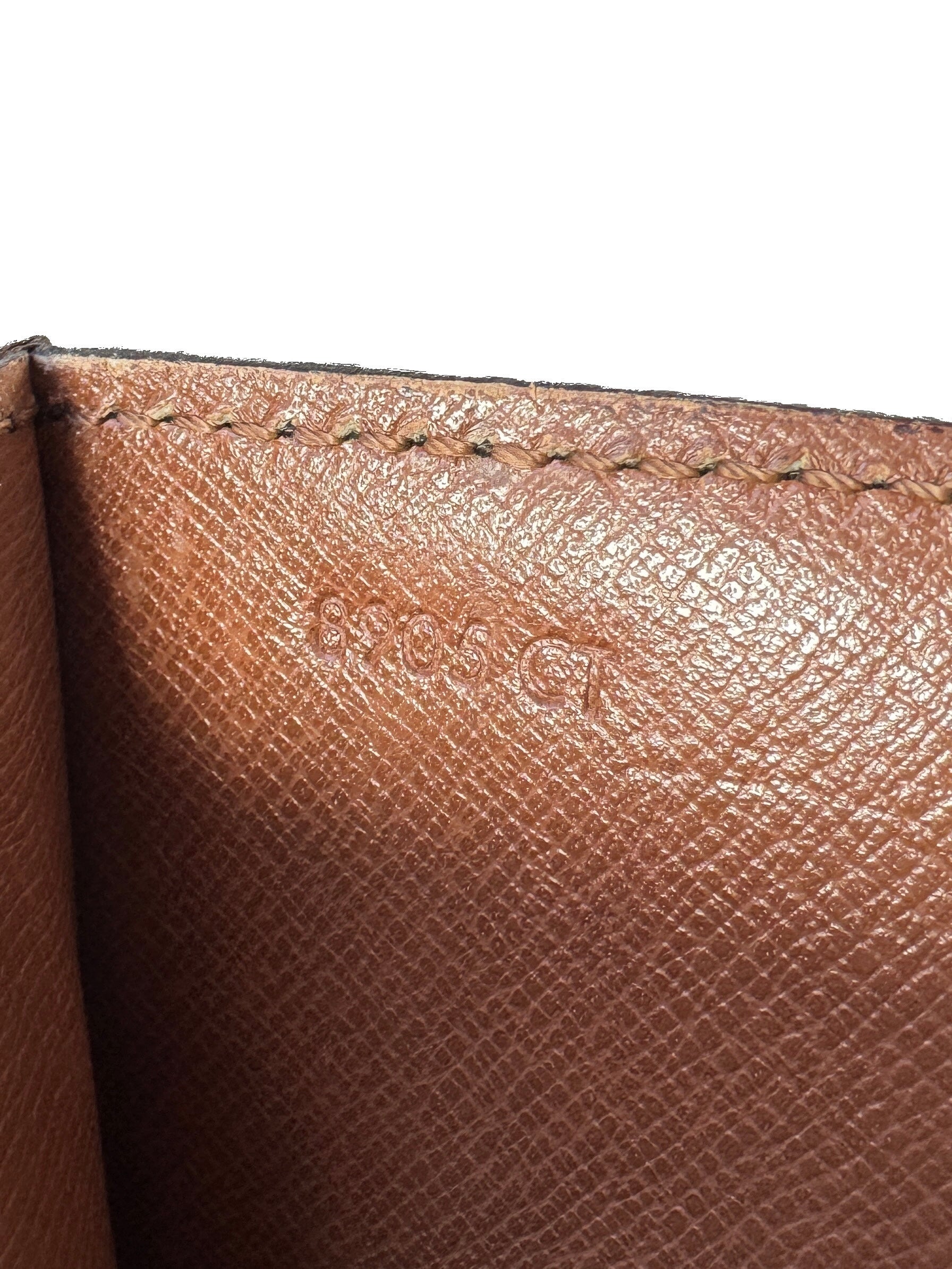 Louis Vuitton monogram Senator Porte documents case 8905CT