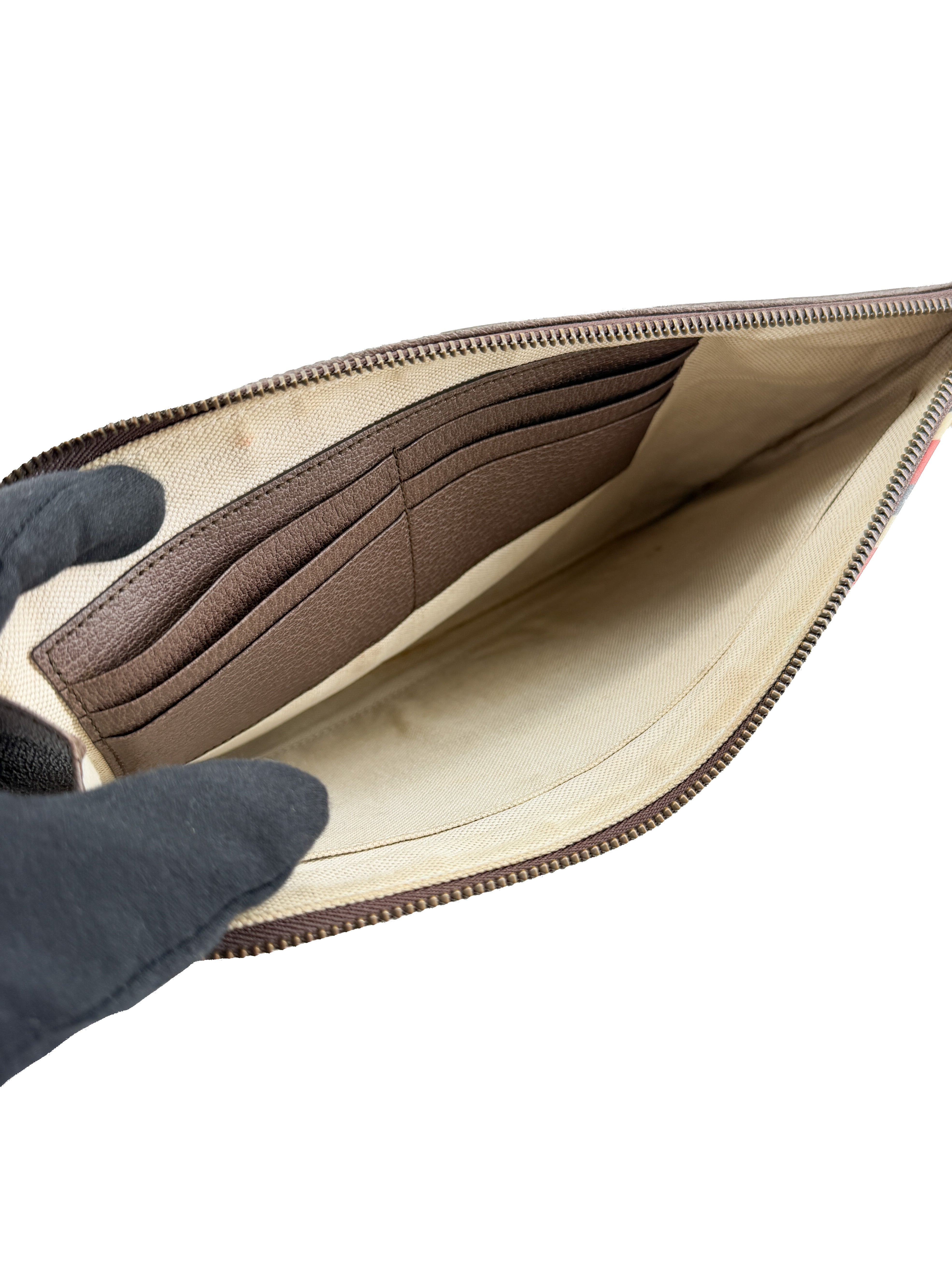 Gucci Courrier GG Supreme UFO Pouch Wristlet 473915-496334