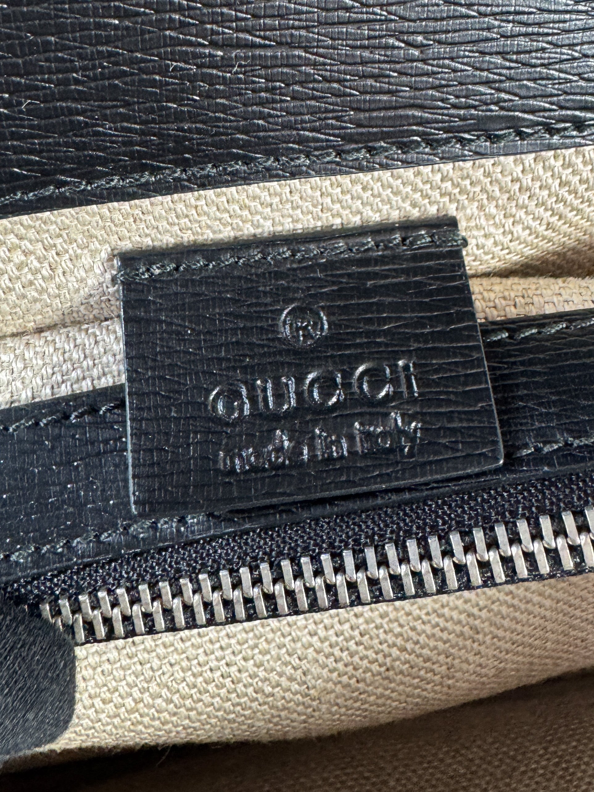 Gucci Tropical Print Dionysus Shoulder Bag 400249486623