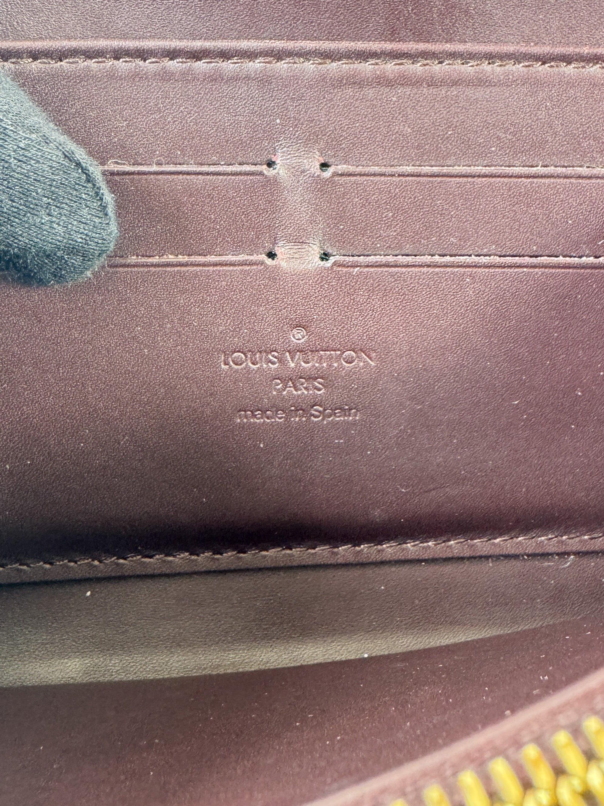 Louis Vuitton amarante vernis zippy wallet CA0068