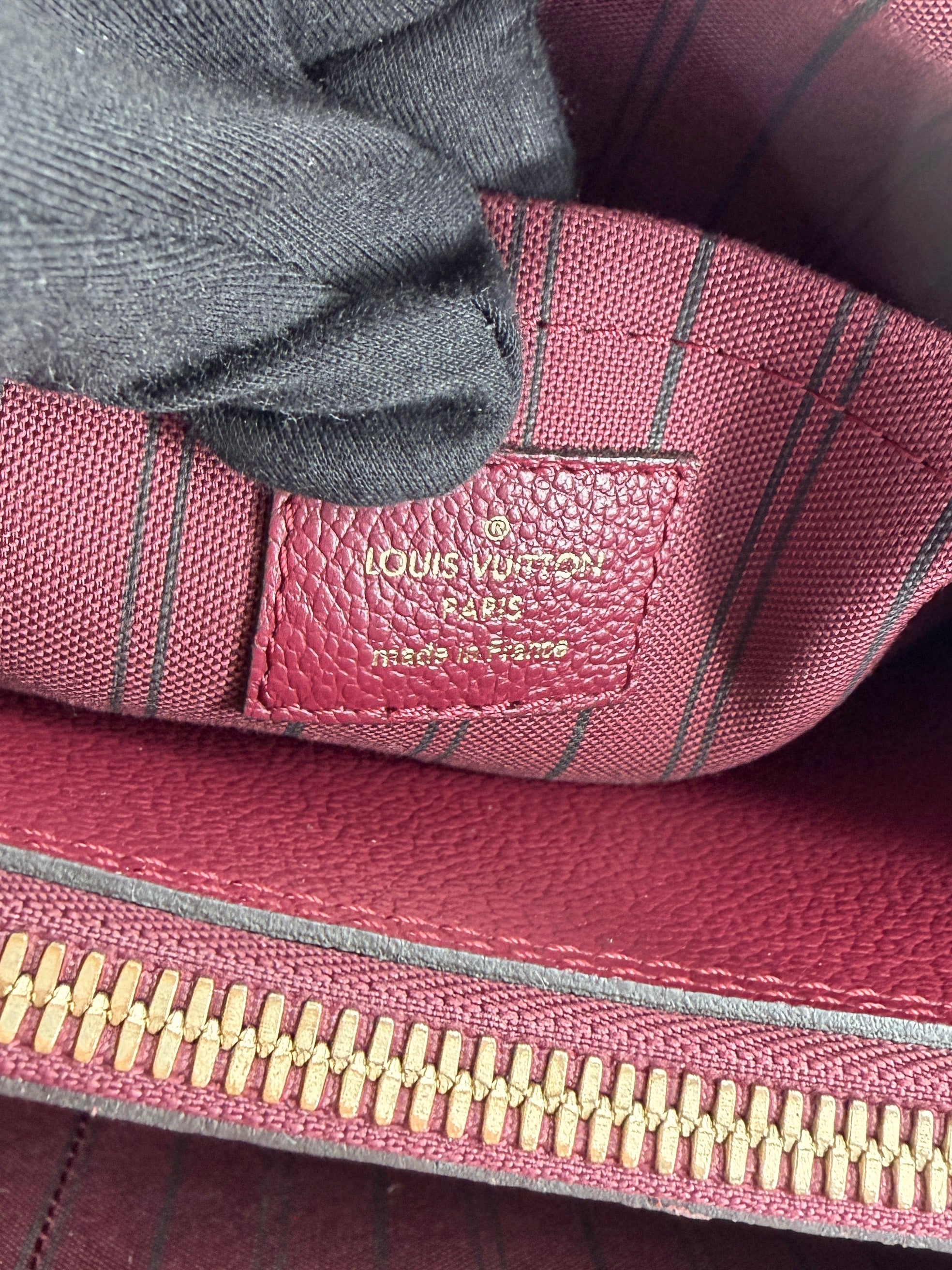 Louis Vuitton berry monogram empreinte Montaigne SP2138