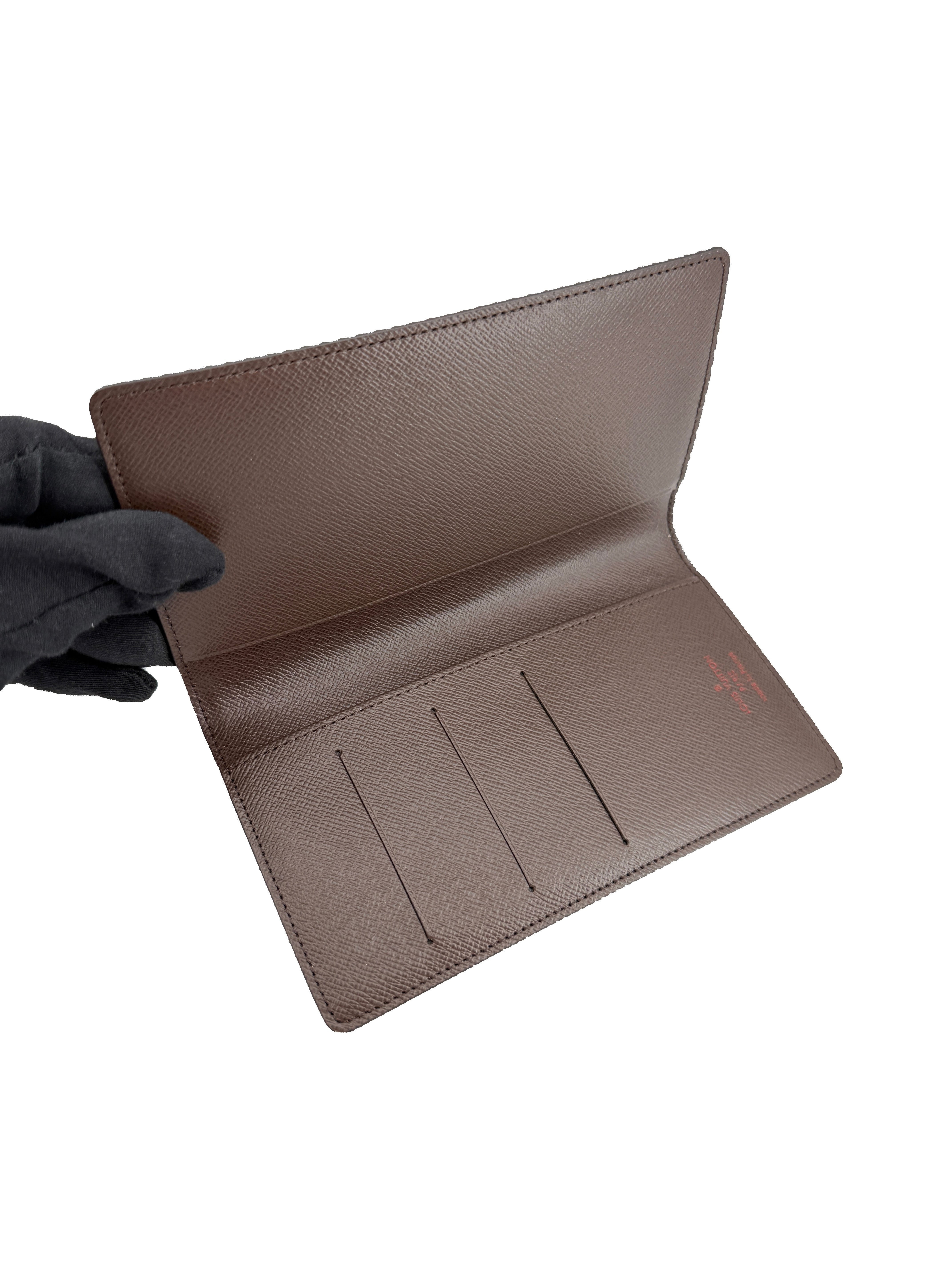 Louis Vuitton damier ebene Portefeuille Brazza wallet NFC