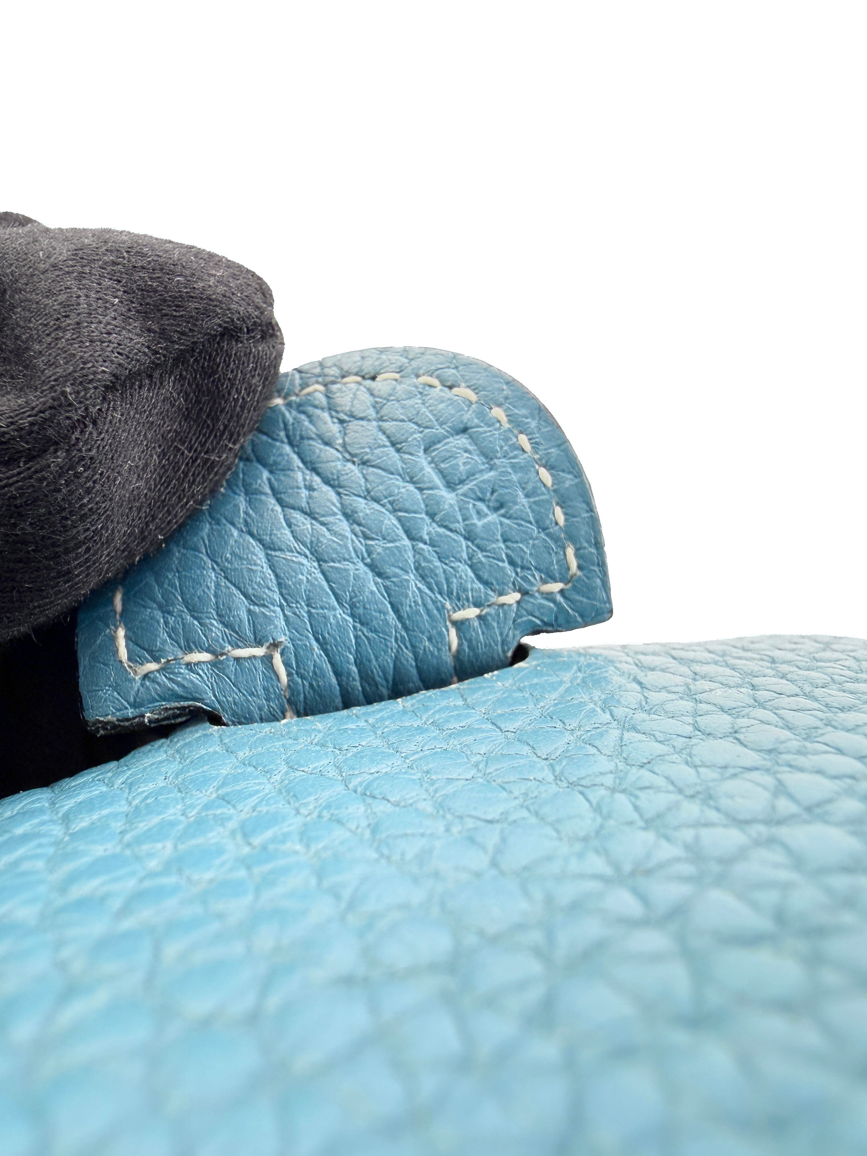 Hermès blue jean Evelyne 1 PM square J