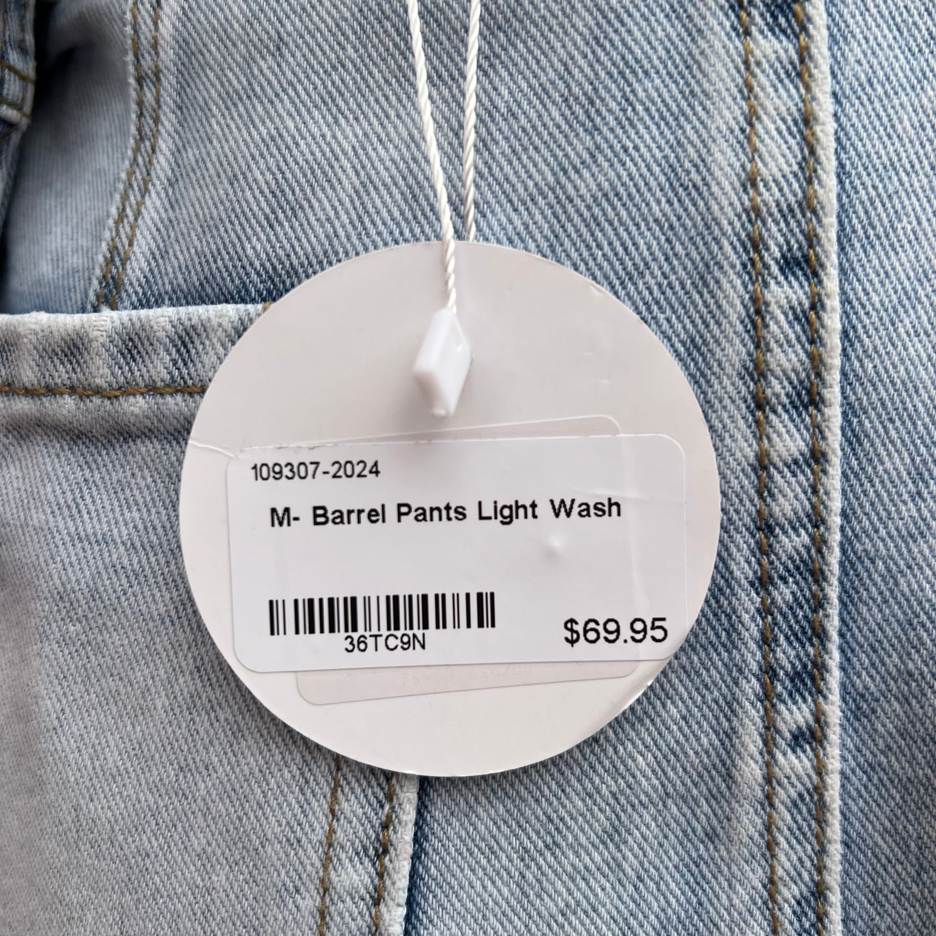 Anan & Anan barrel jeans size M NWT