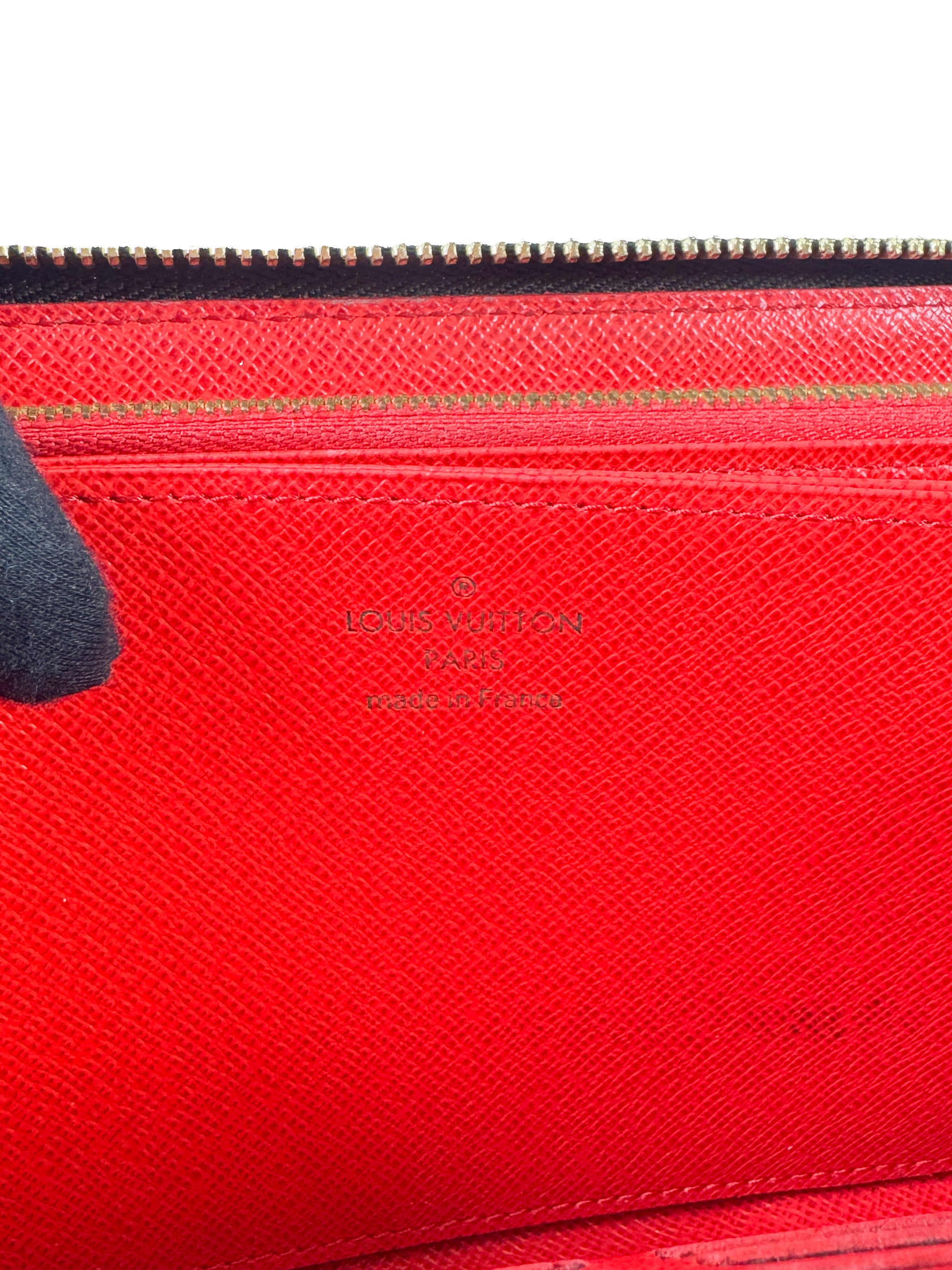 Louis Vuitton monogram red interior Zippy Wallet NM LM3189