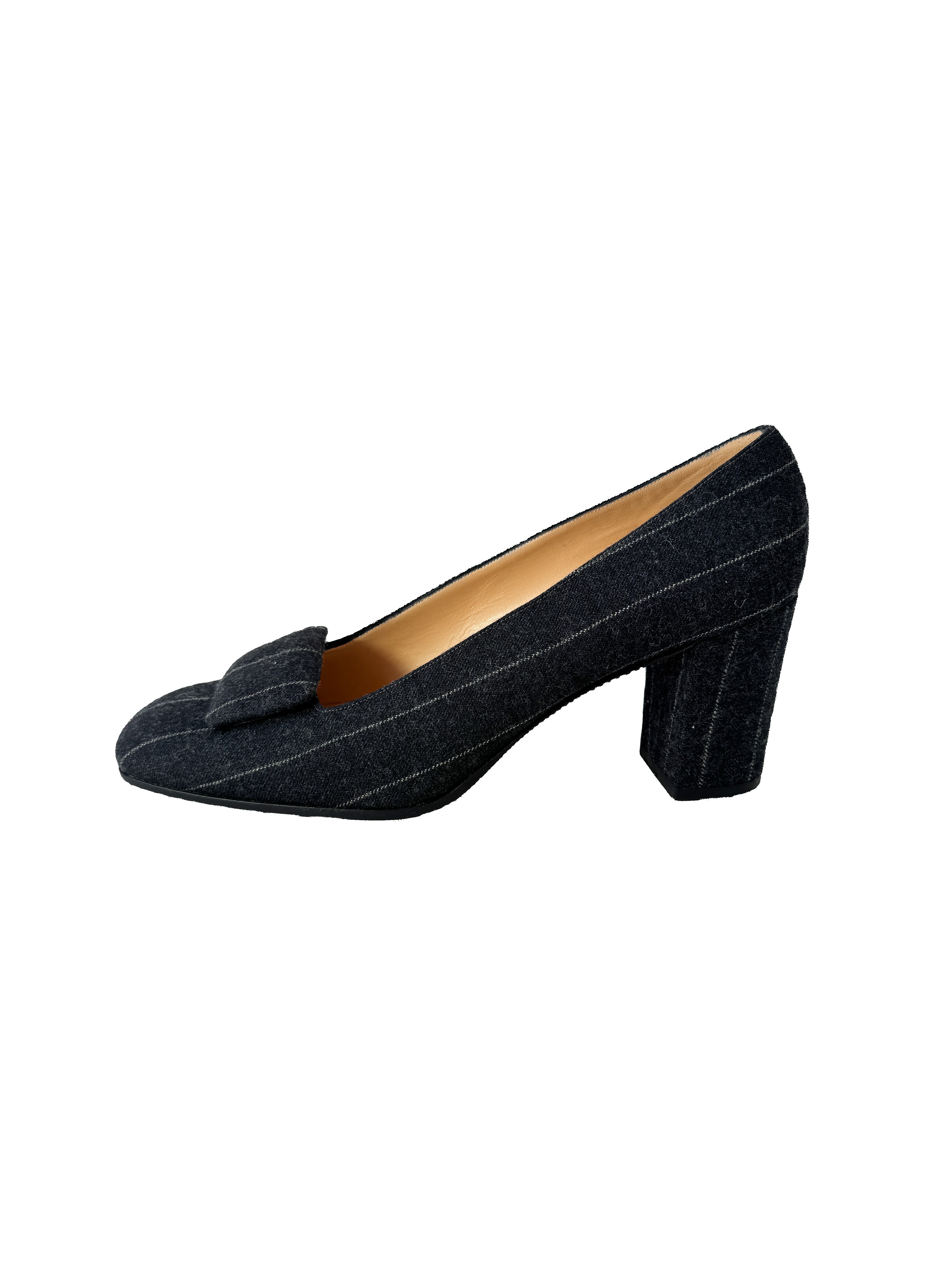 Bottega Veneta gray striped pumps size 9.5