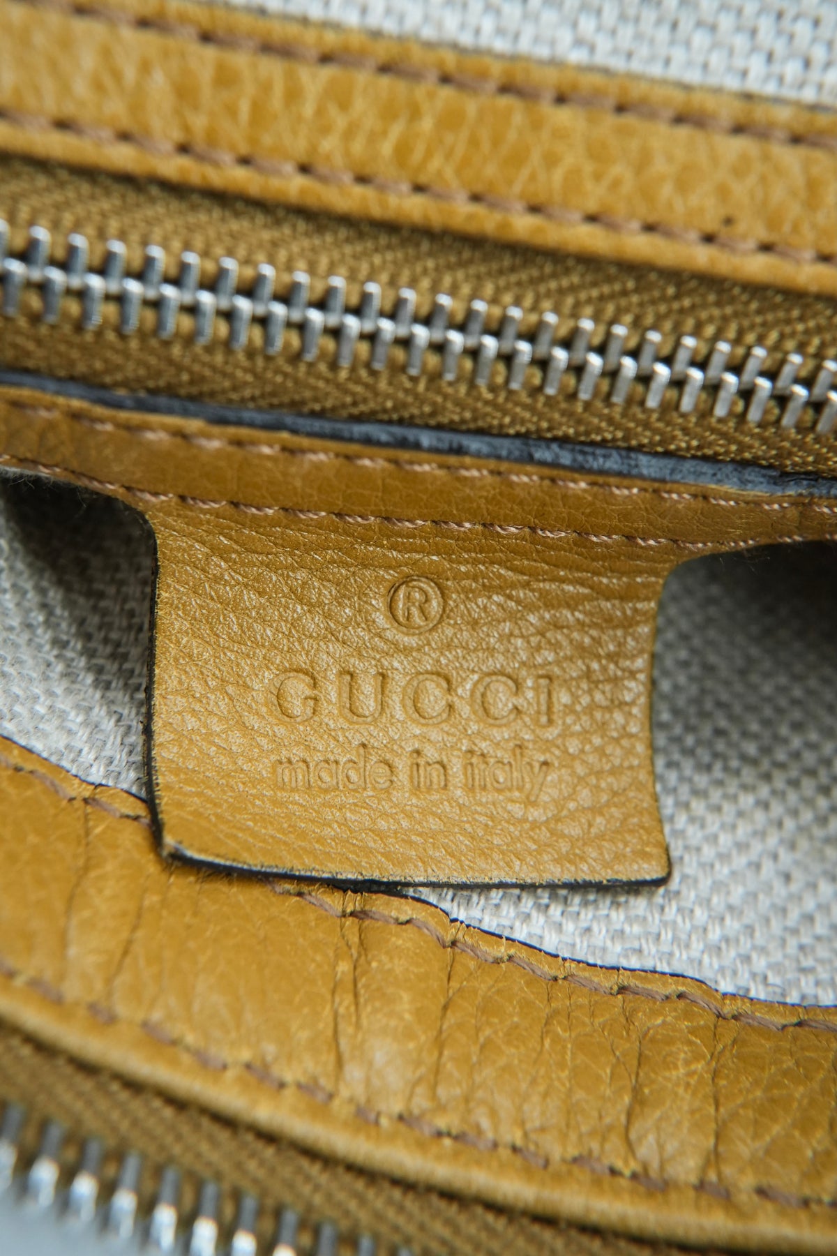 Gucci yellow leather horsebit shoulder bag 232961 001998