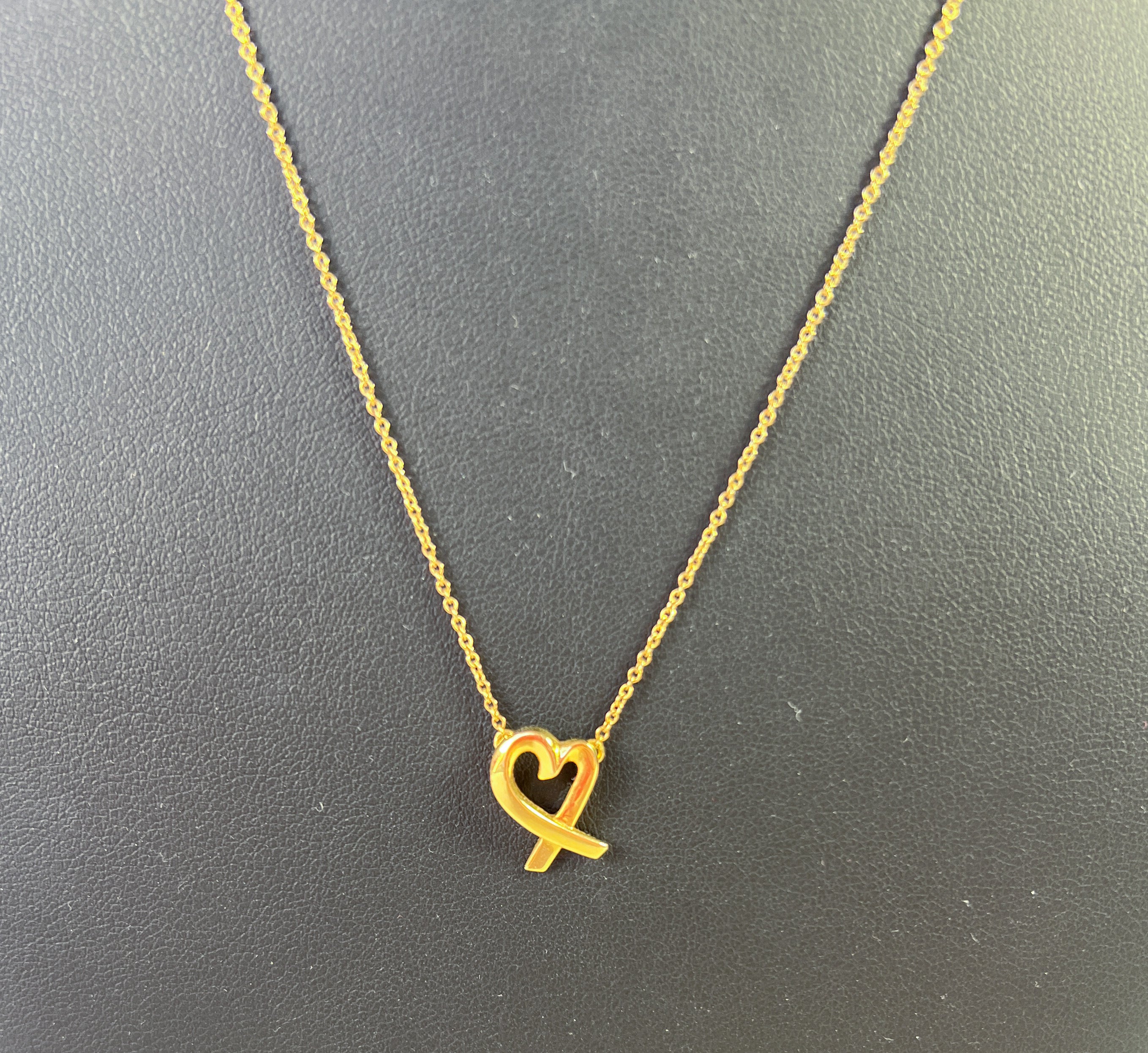 Tiffany & Co Paloma Picasso 18k loving heart necklace