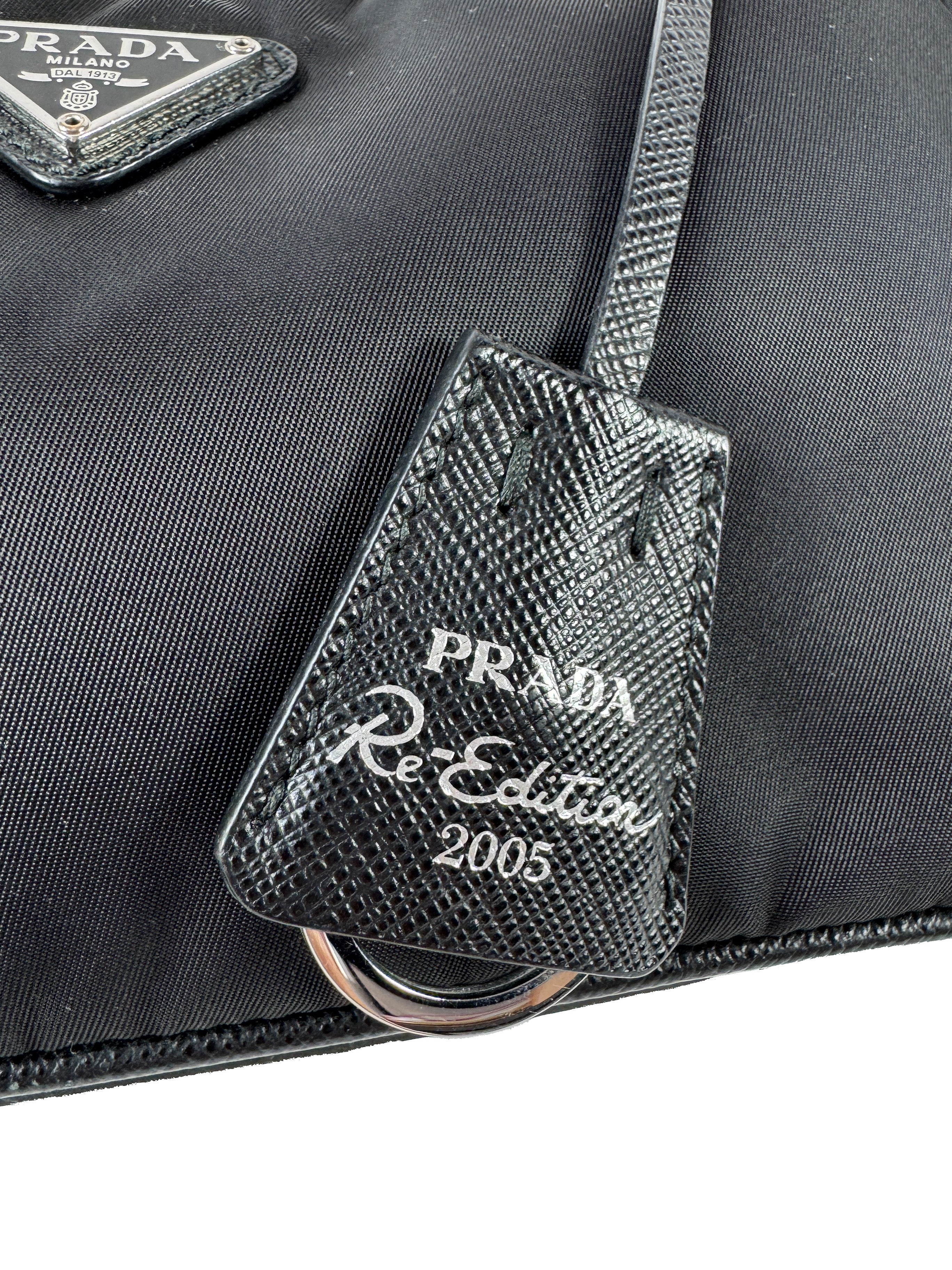 Prada black Re-Edition 2005 small Tessuto shoulder bag 31
