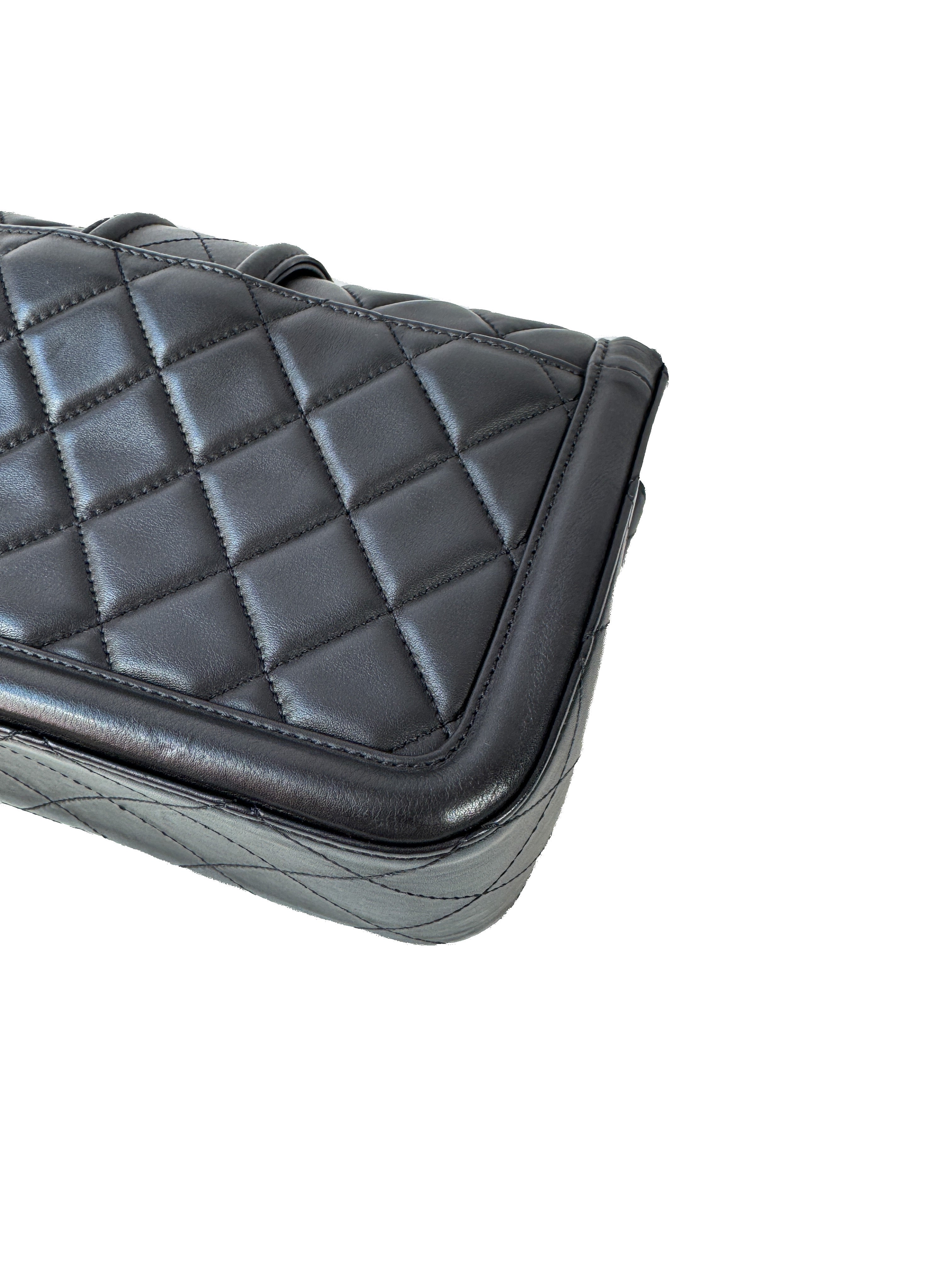 Chanel medium black lambskin Elegant CC flap 208382260