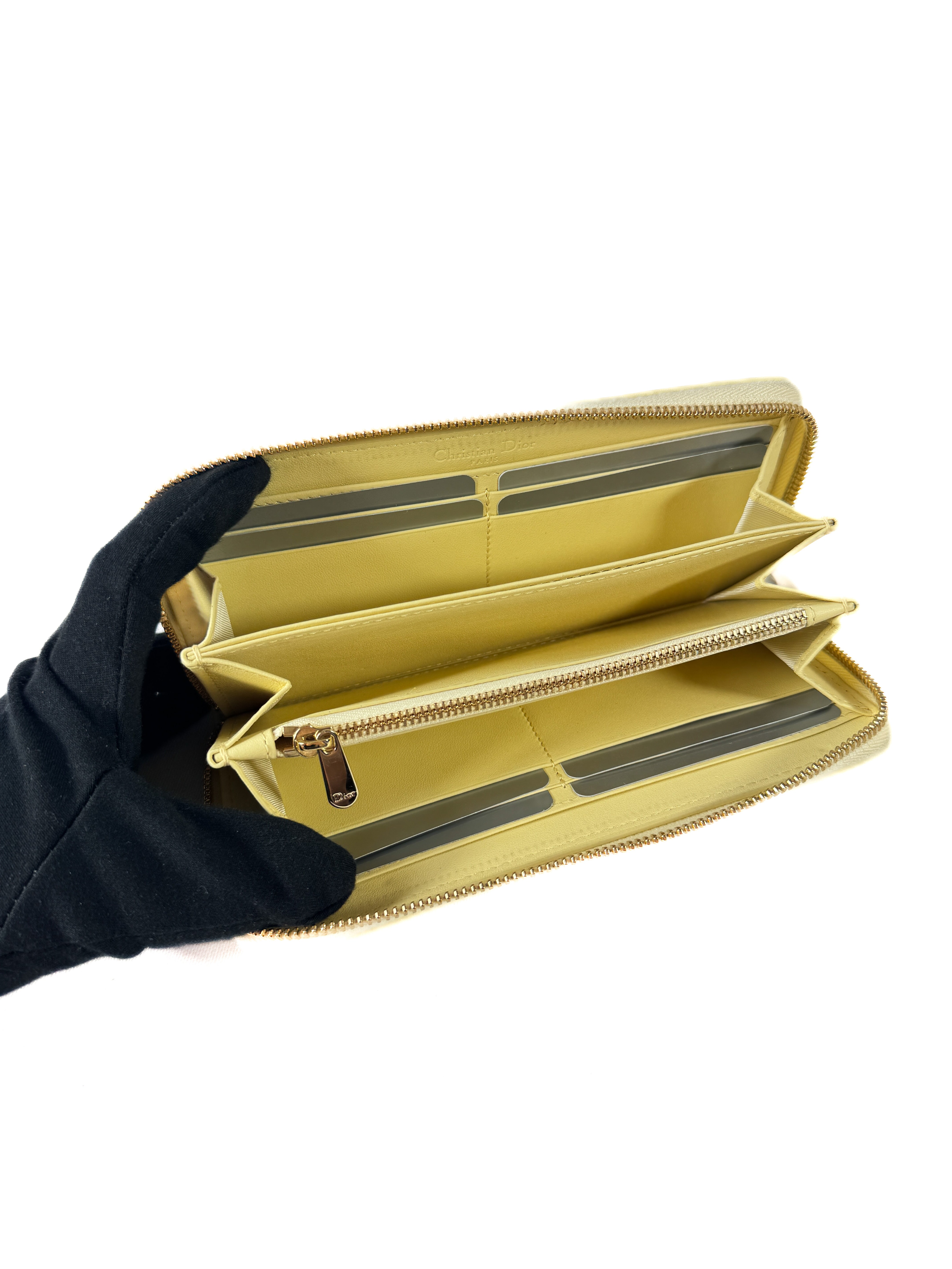 Christian Dior Lady Dior Voyageur wallet 0272 retail $950