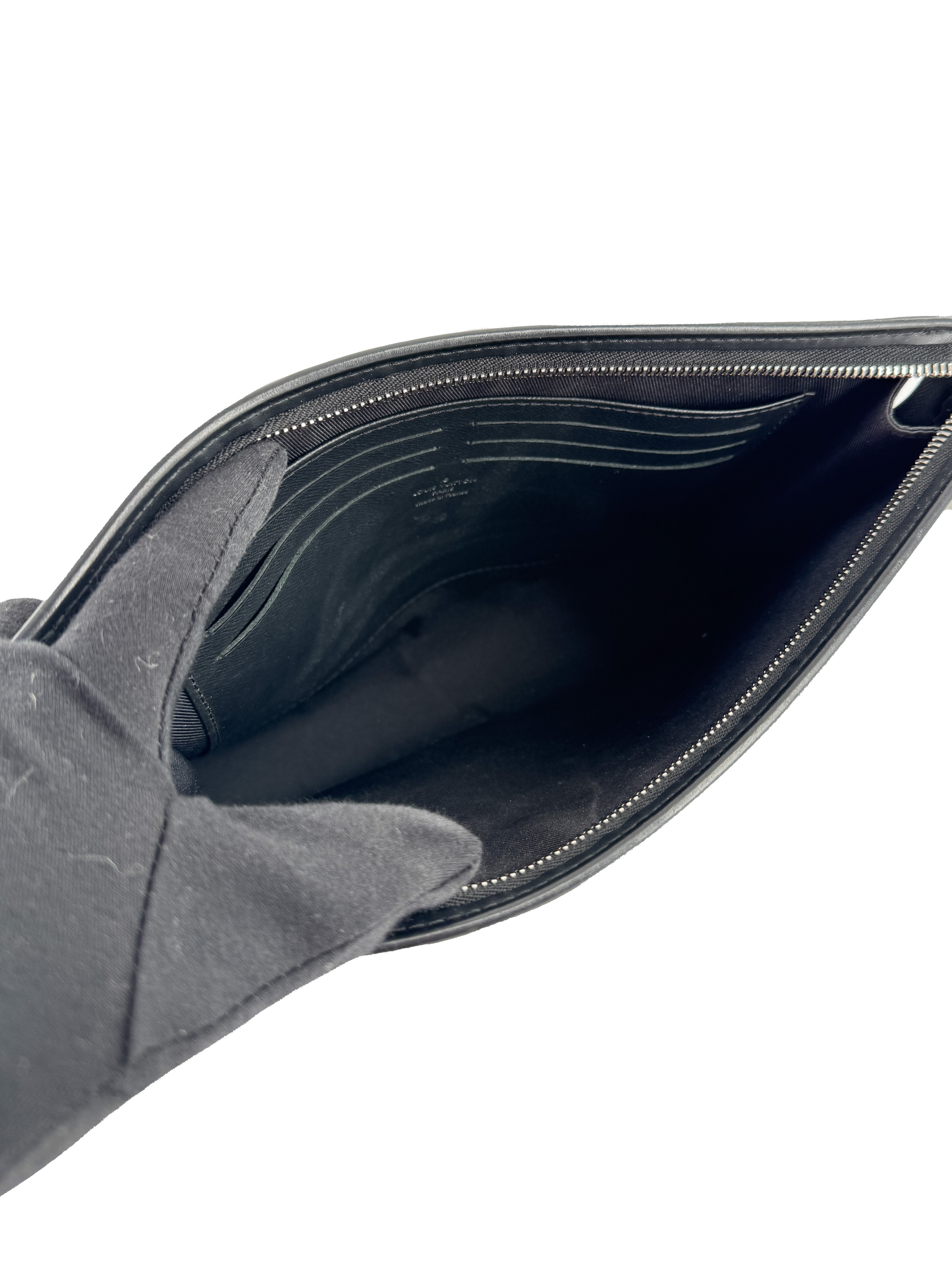 Louis Vuitton damier graphite pochette voyage MM clutch TA4118