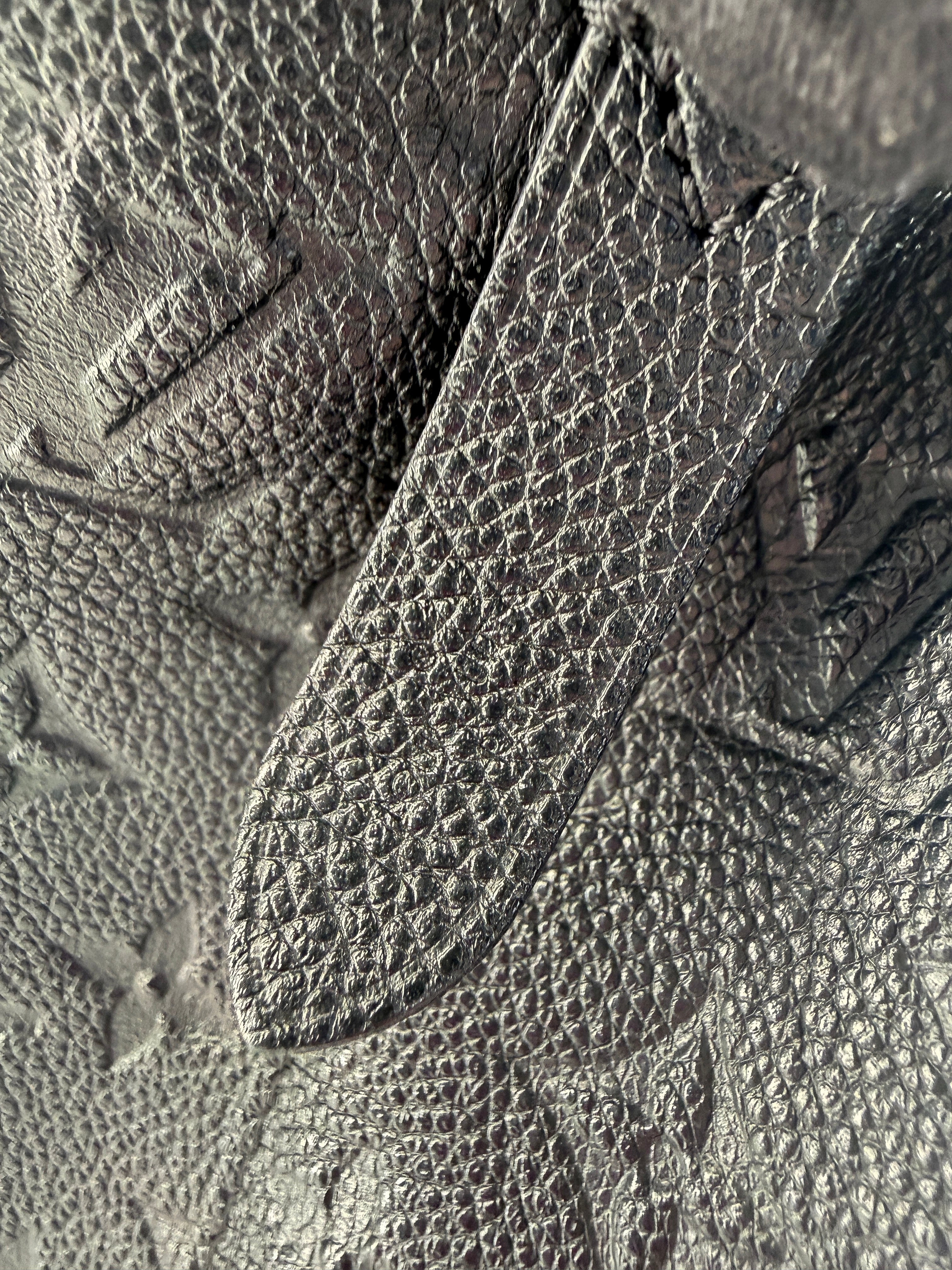 Louis Vuitton black empreinte leather NeoNoe MM NFC