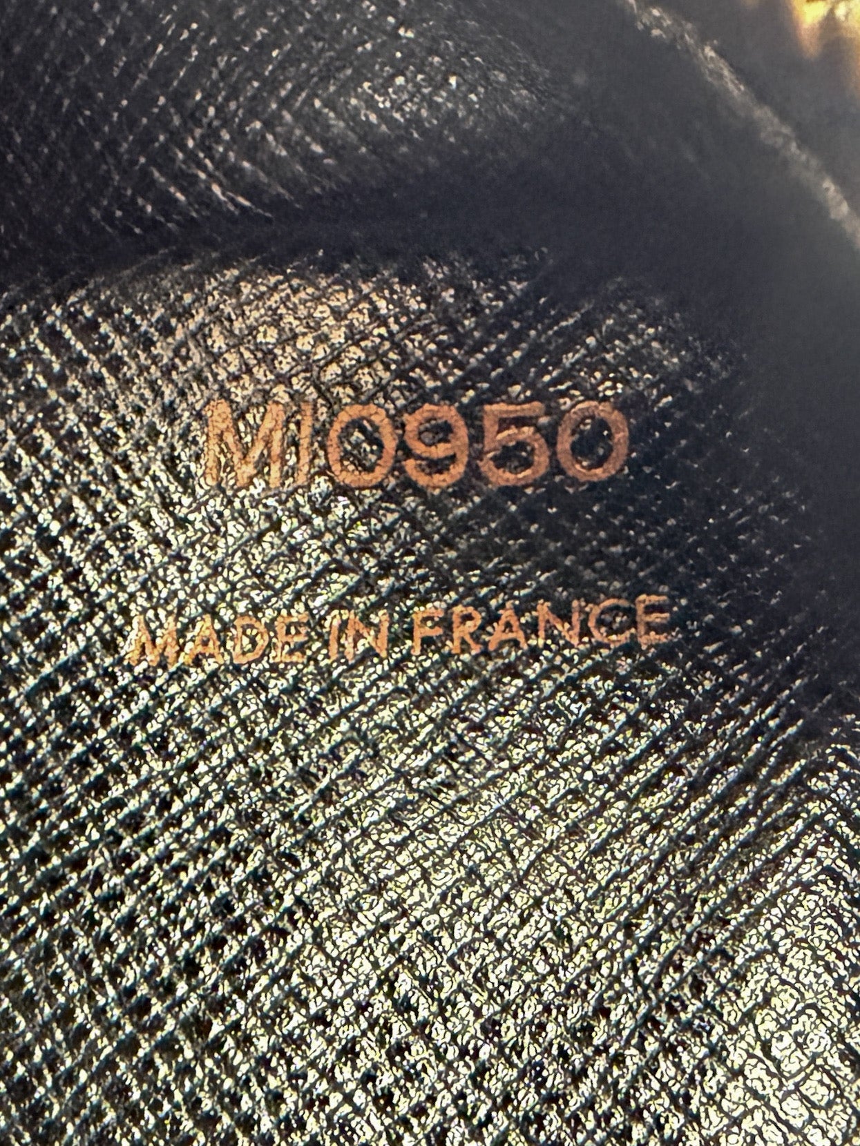 Louis Vuitton black epi trocadero 27 MI0950