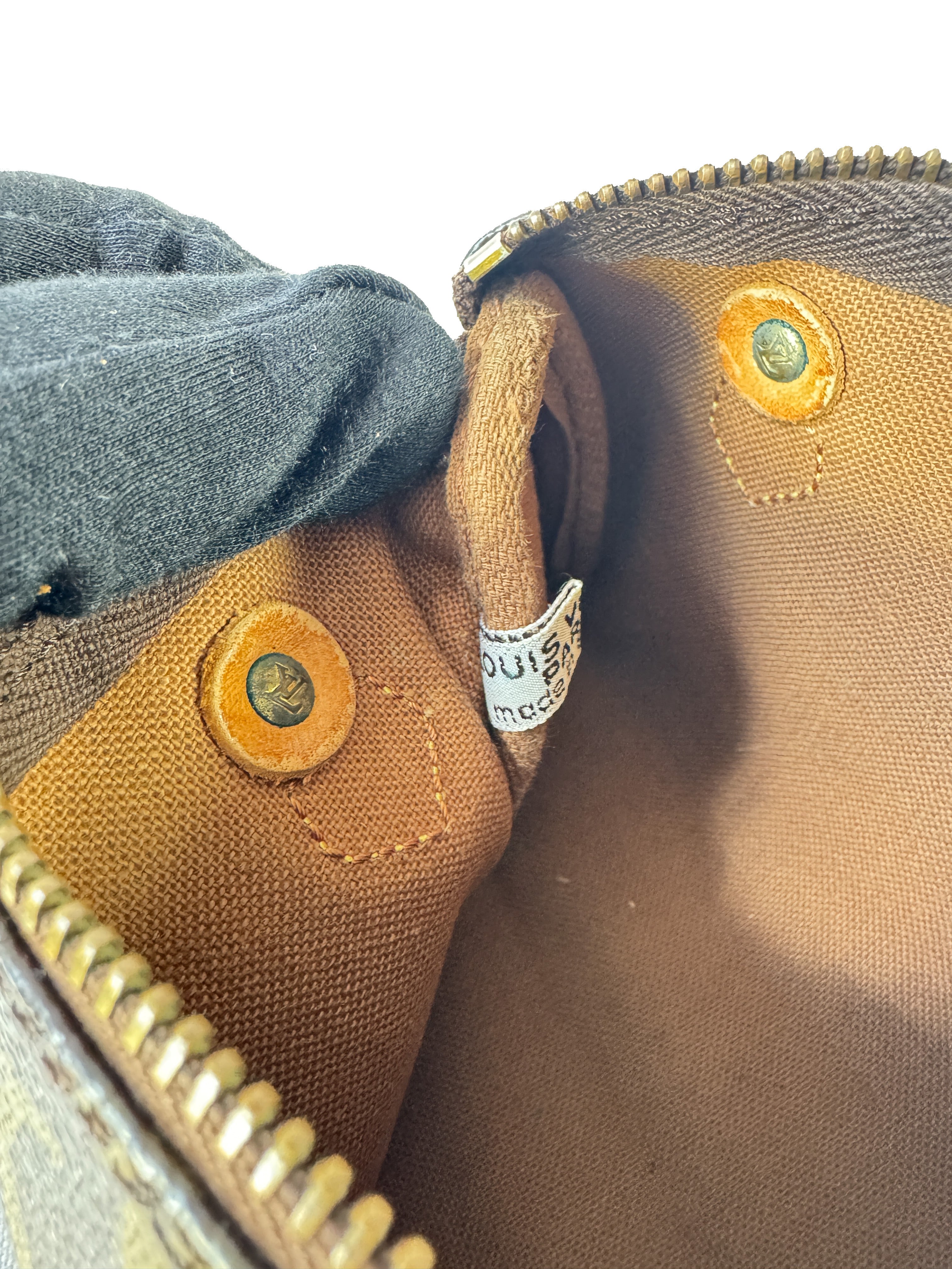 Louis Vuitton monogram mini Speedy w/strap