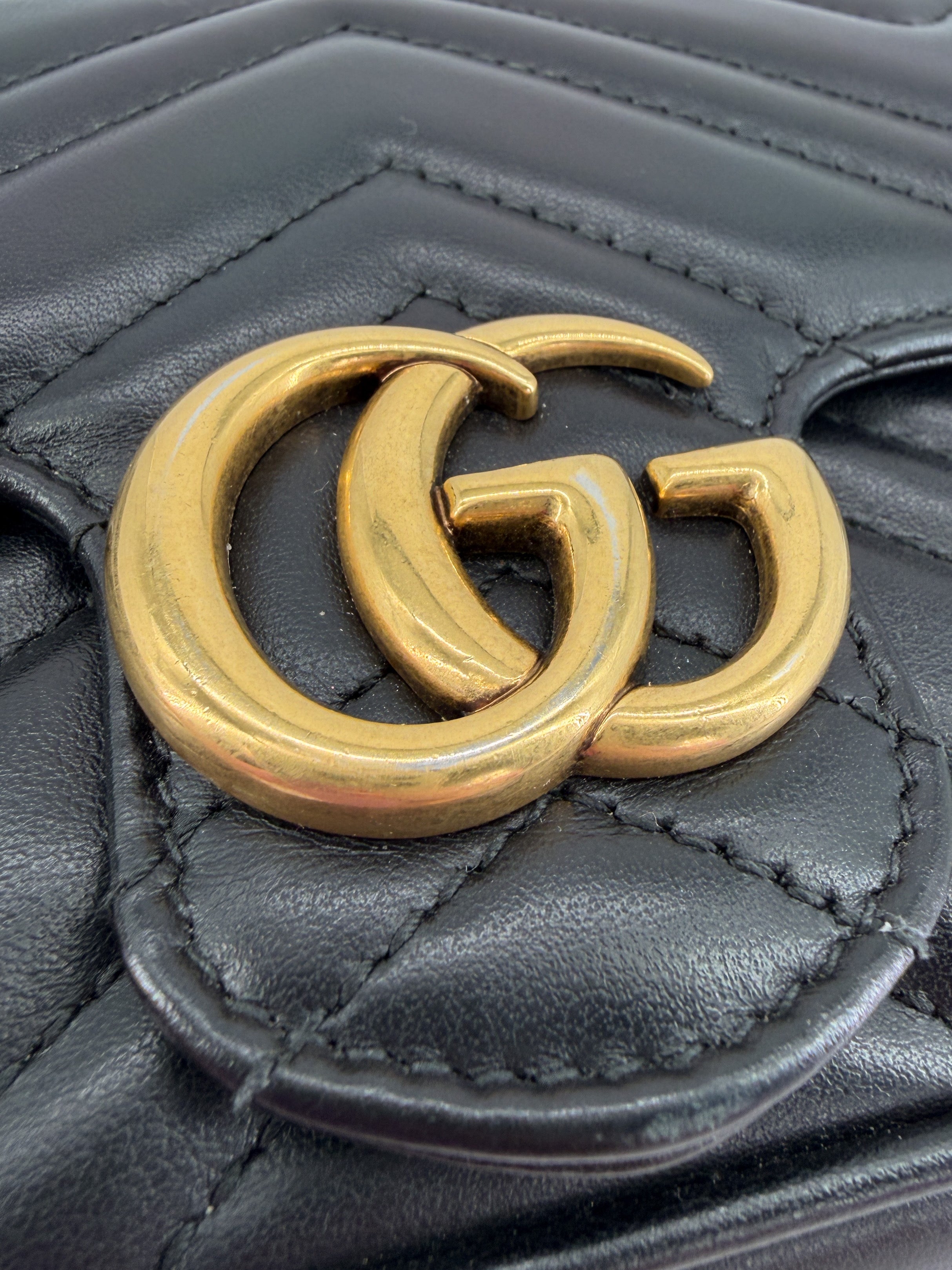 Gucci black Marmont small crossbody w/ white cardholder 751526-493075