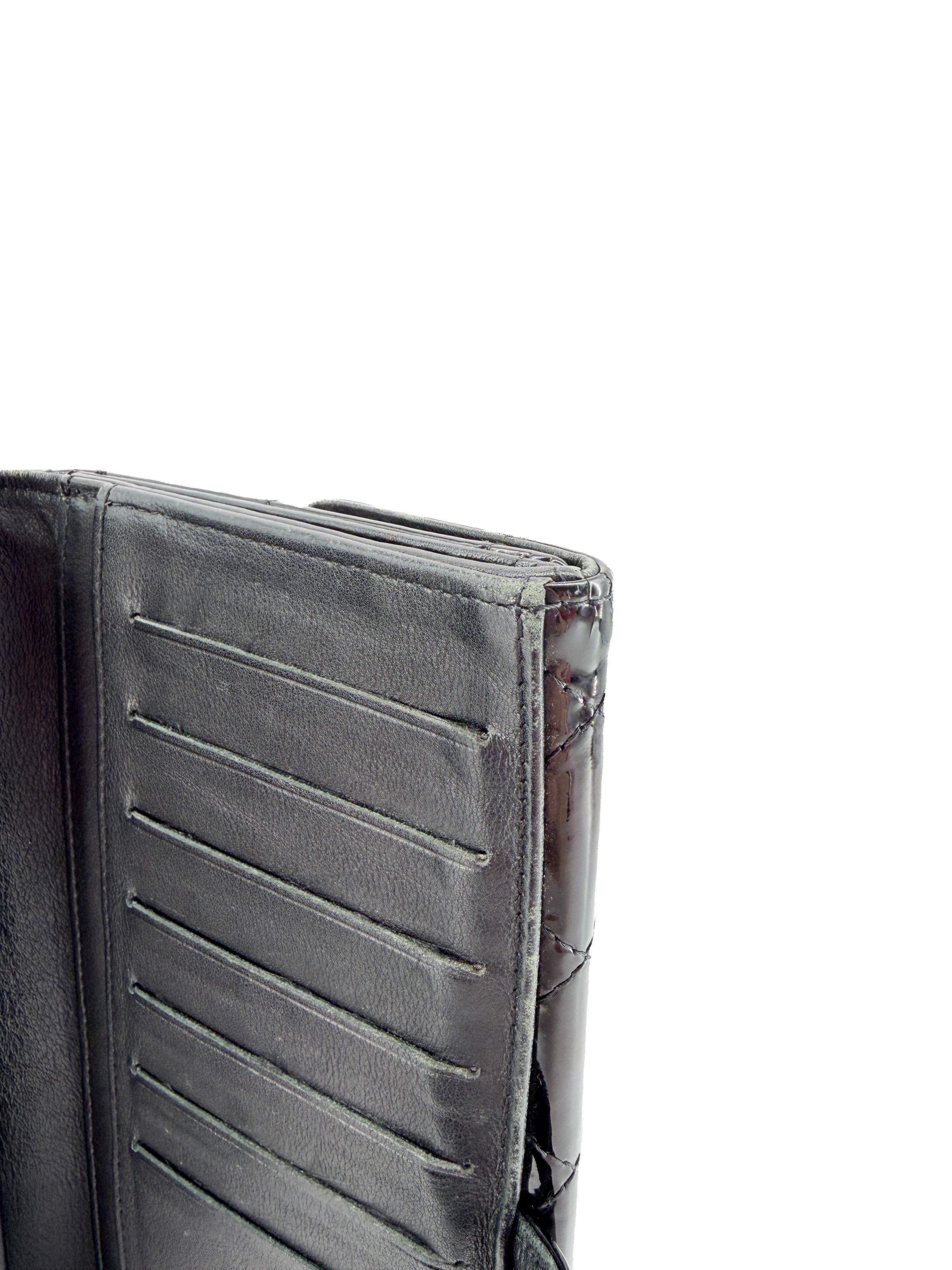 Chanel black patent leather CC brilliant quilted flap wallet 13744381