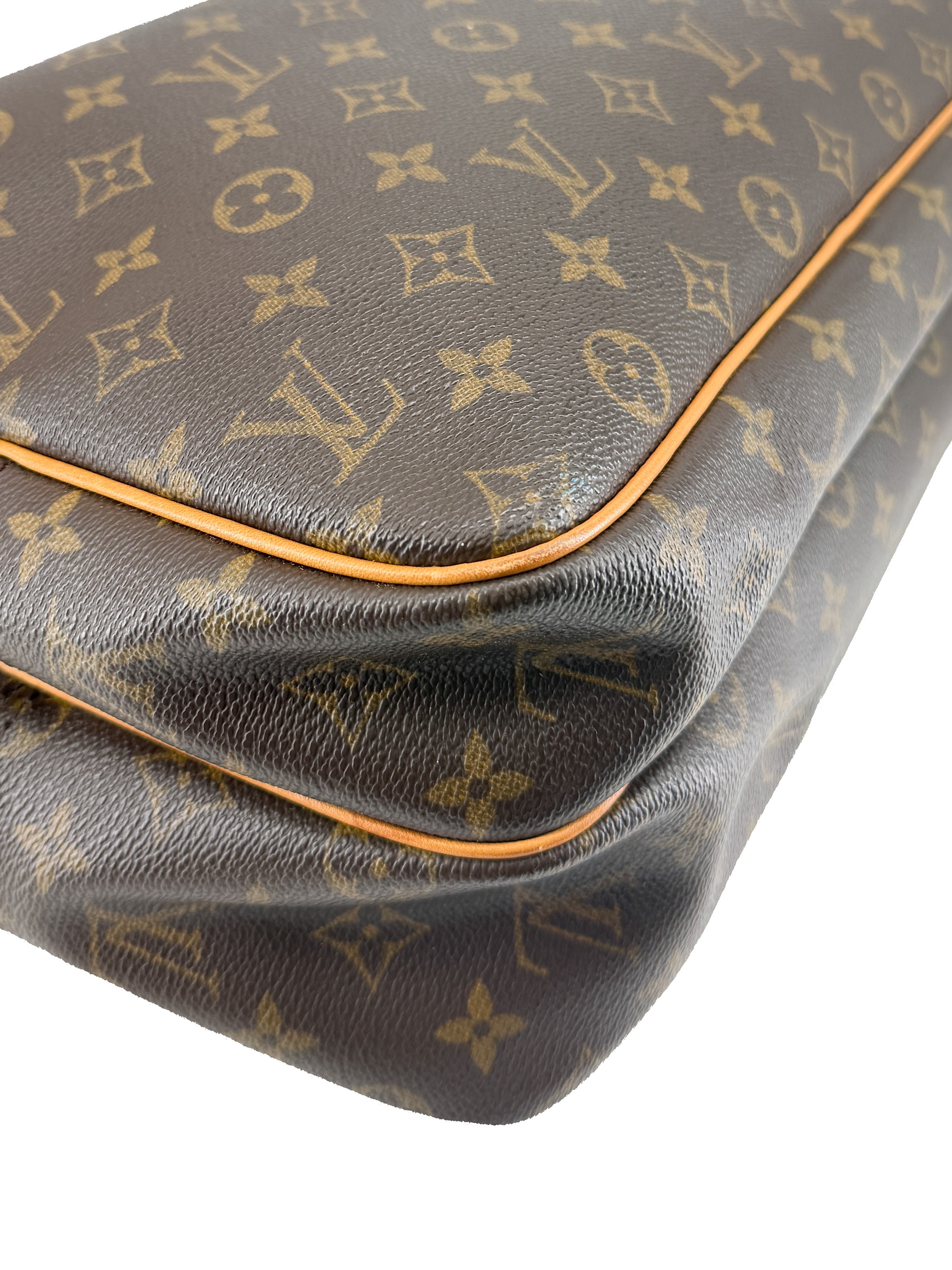 Louis Vuitton monogram Reporter GM SP0011