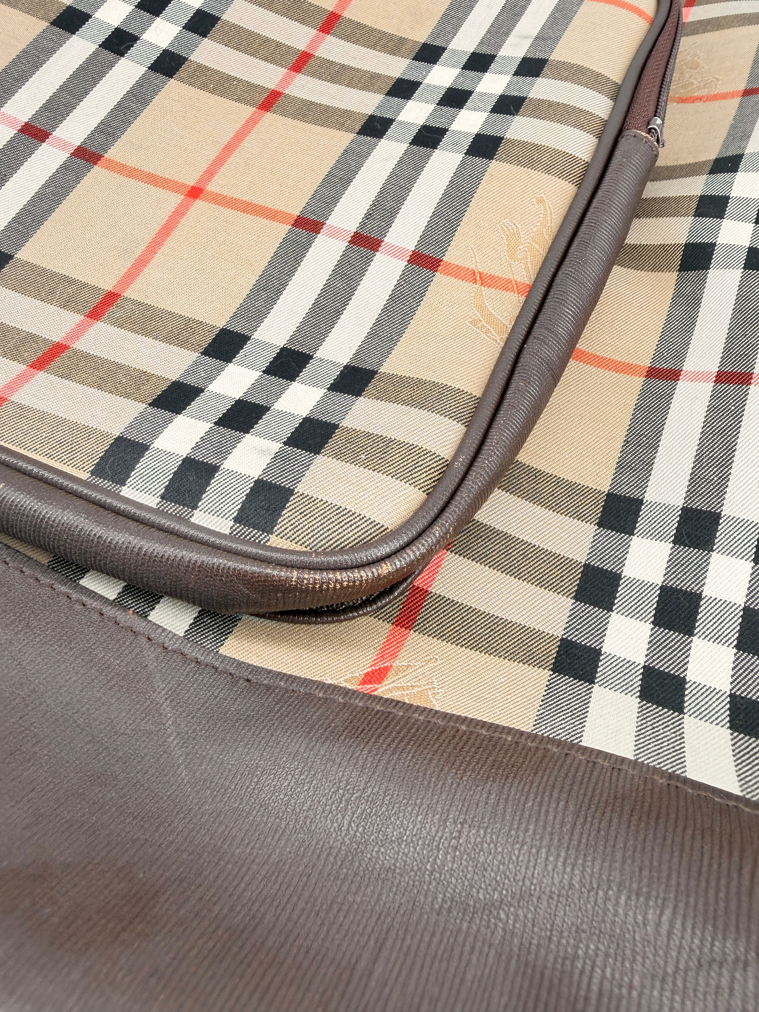 Burberry vintage brown trimmed foldable garment bag