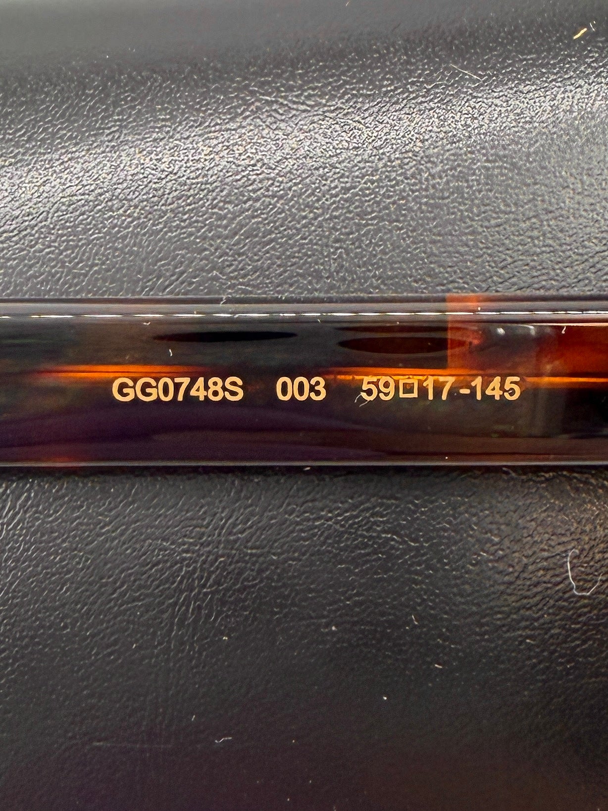 Gucci tortoise square frame sunglasses GG748S *case*