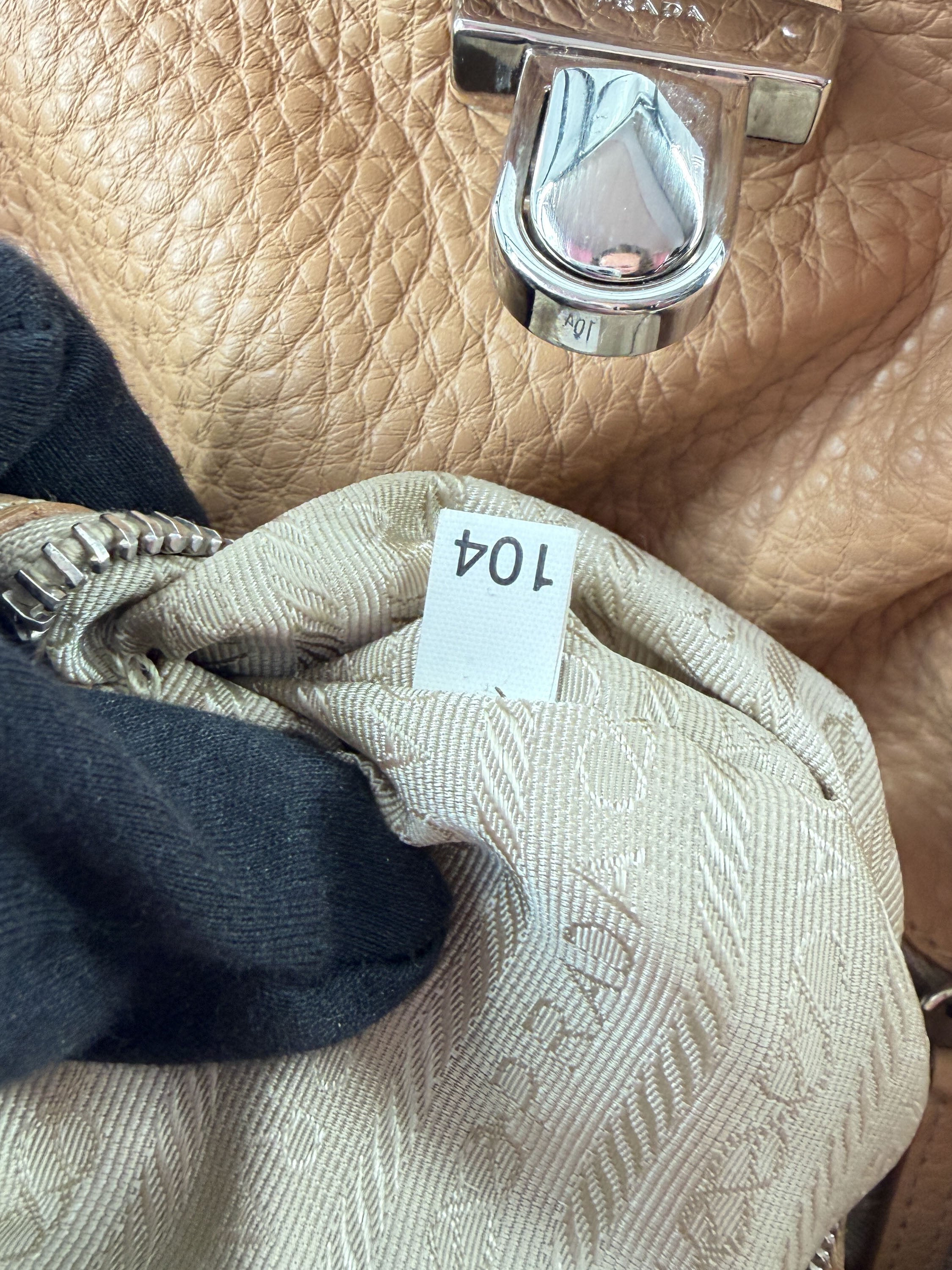 Prada beige Vitello Daino leather shoulder bag 140 - My Girlfriend's Wardrobe LLC