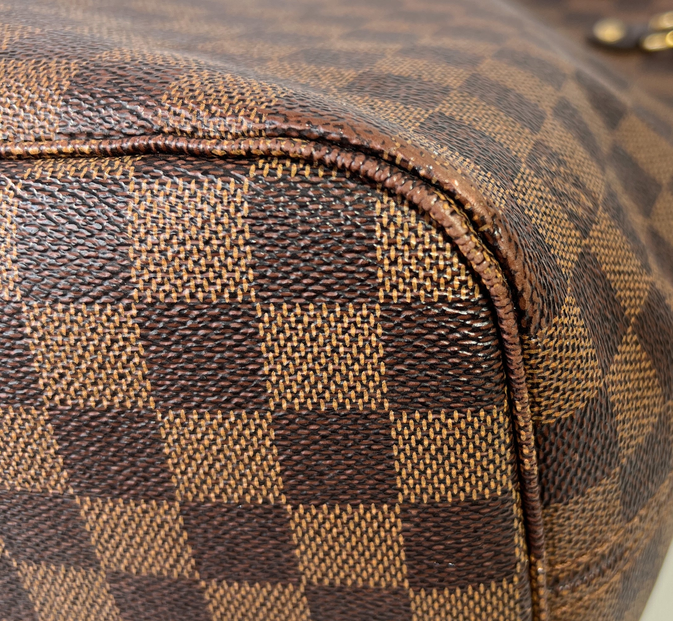 Louis Vuitton damier ebene neverfull MM light pink interior