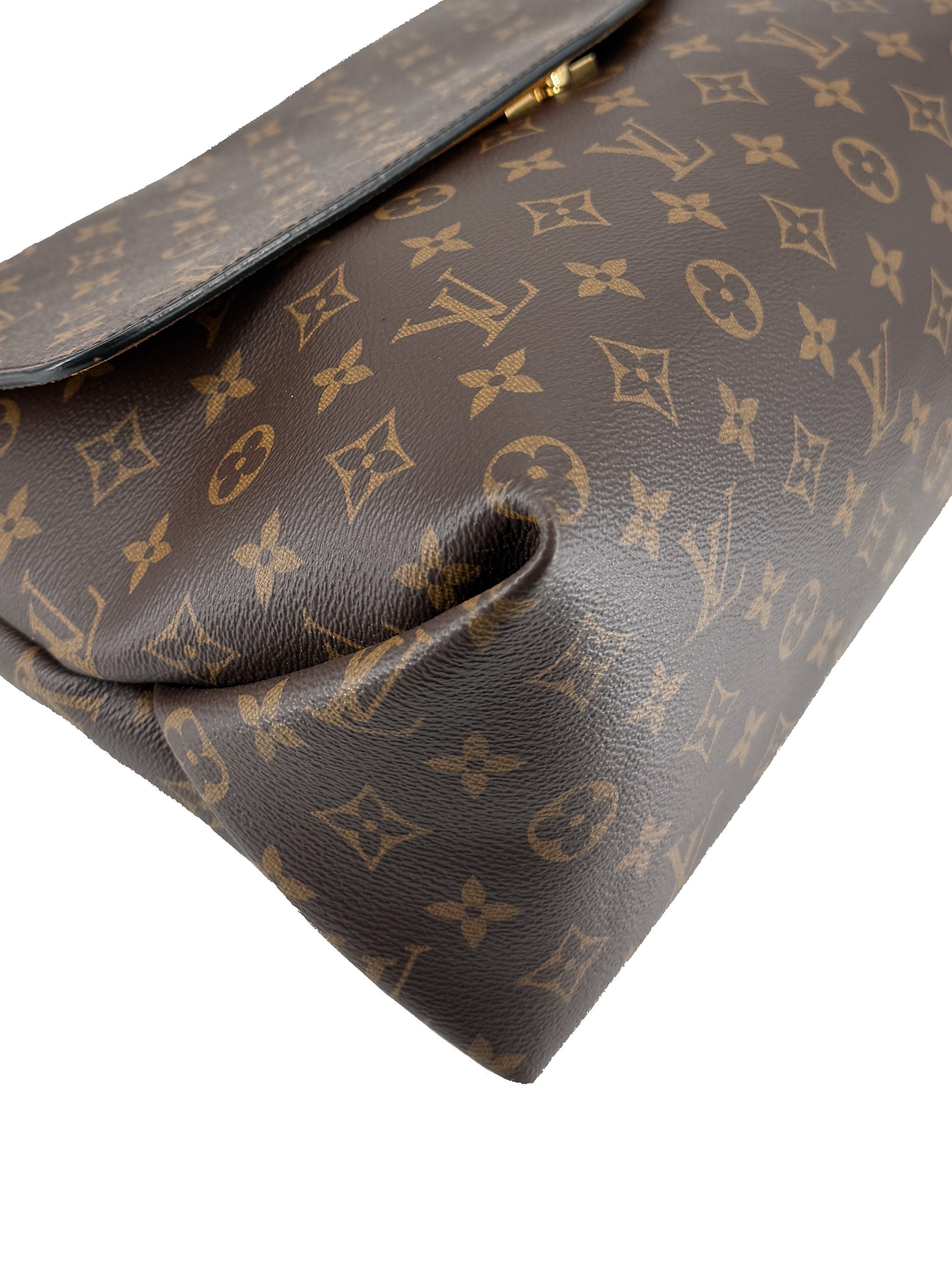 Louis Vuitton monogram Beaubourg MM DR3168