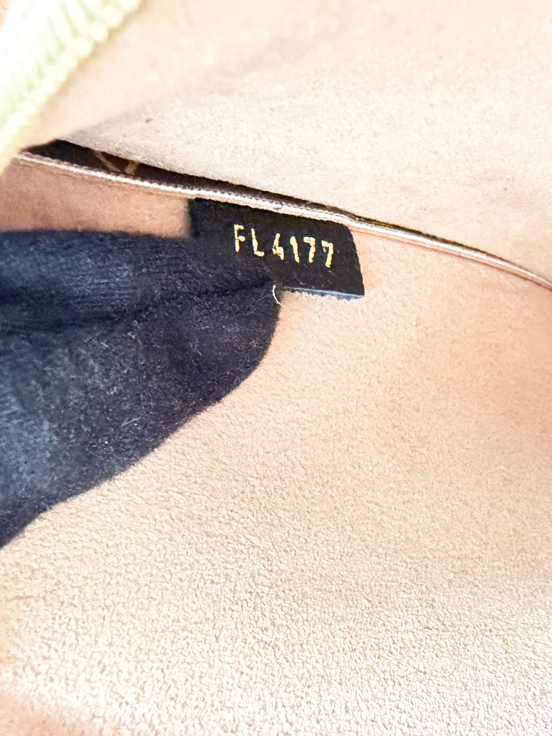 Louis Vuitton monogram black Flandrin FL4177