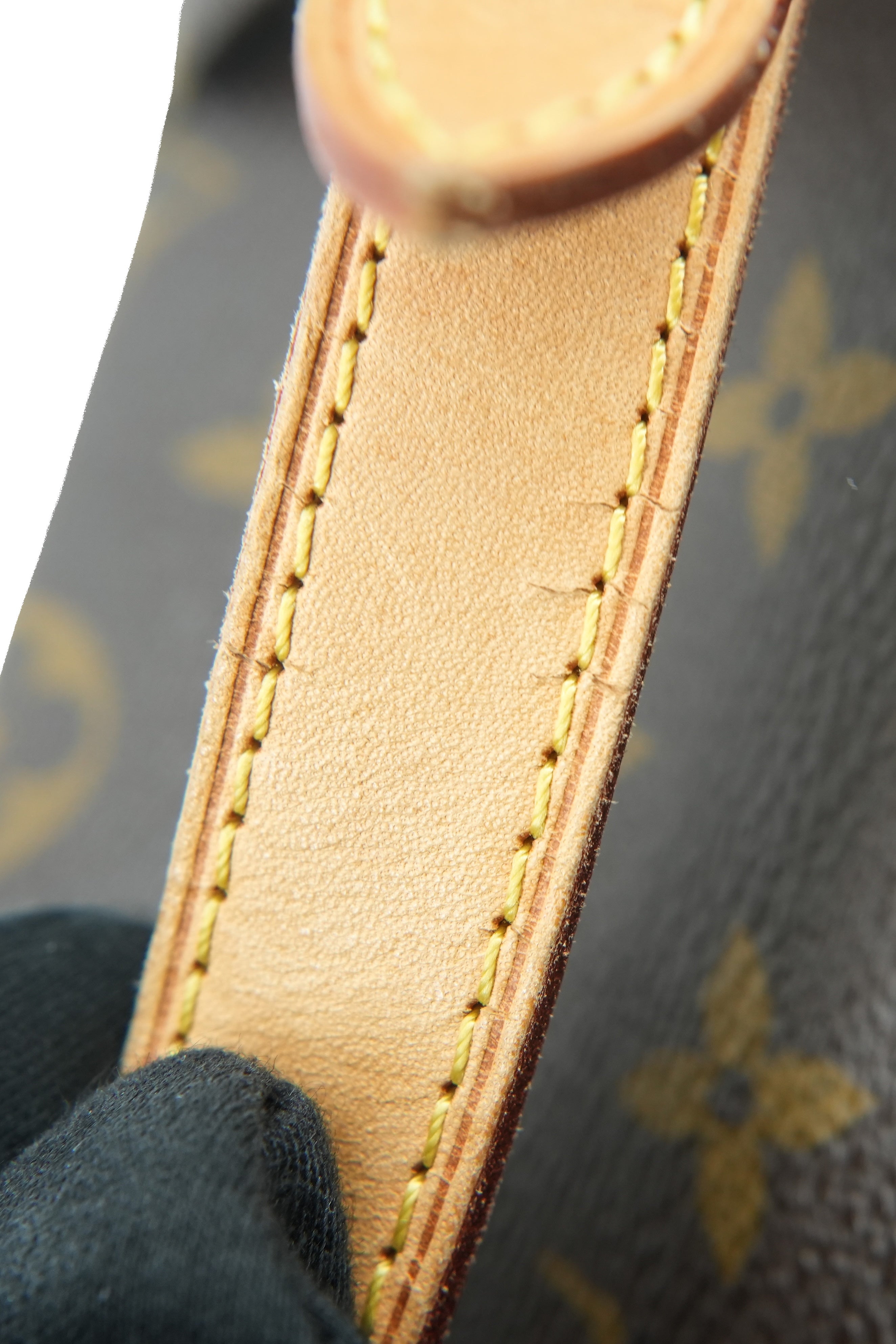 Louis Vuitton monogram Menilmontant PM DU3162