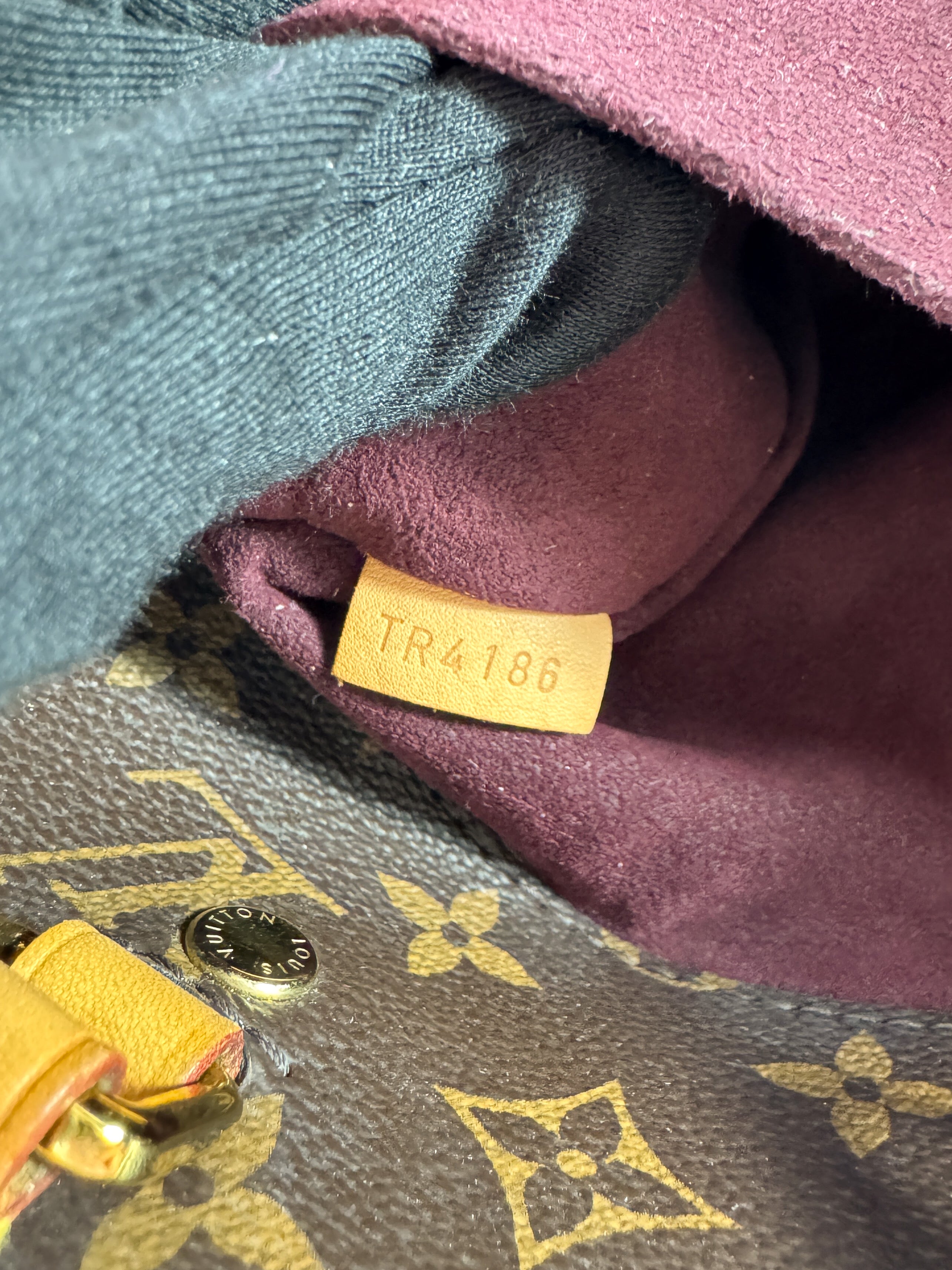 Louis Vuitton monogram Montaigne MM TR4186