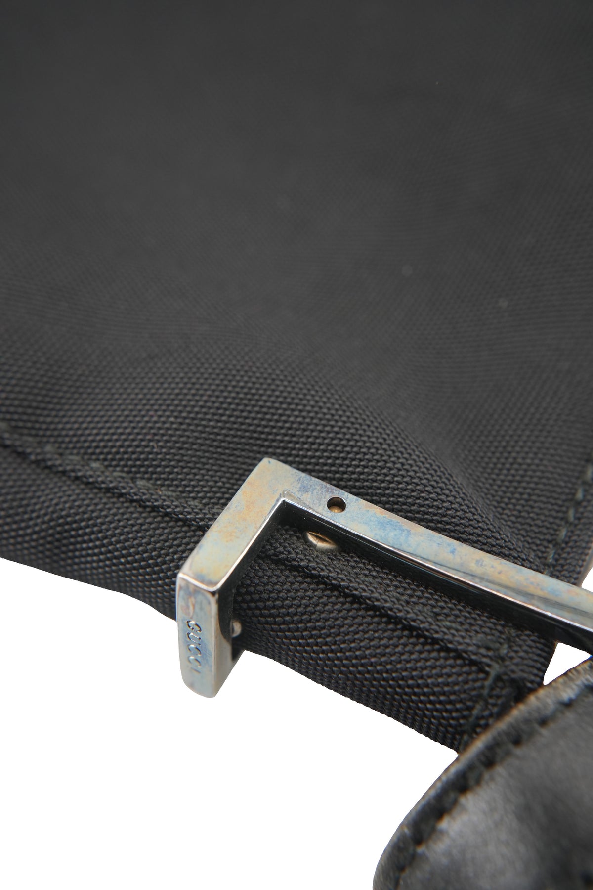 Gucci black nylon shoulder bag 002058