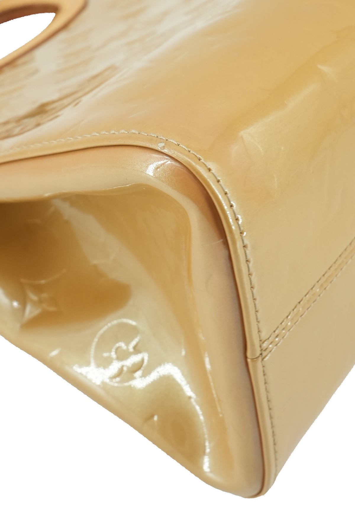 Louis Vuitton gold vernis Maple Drive LM0075
