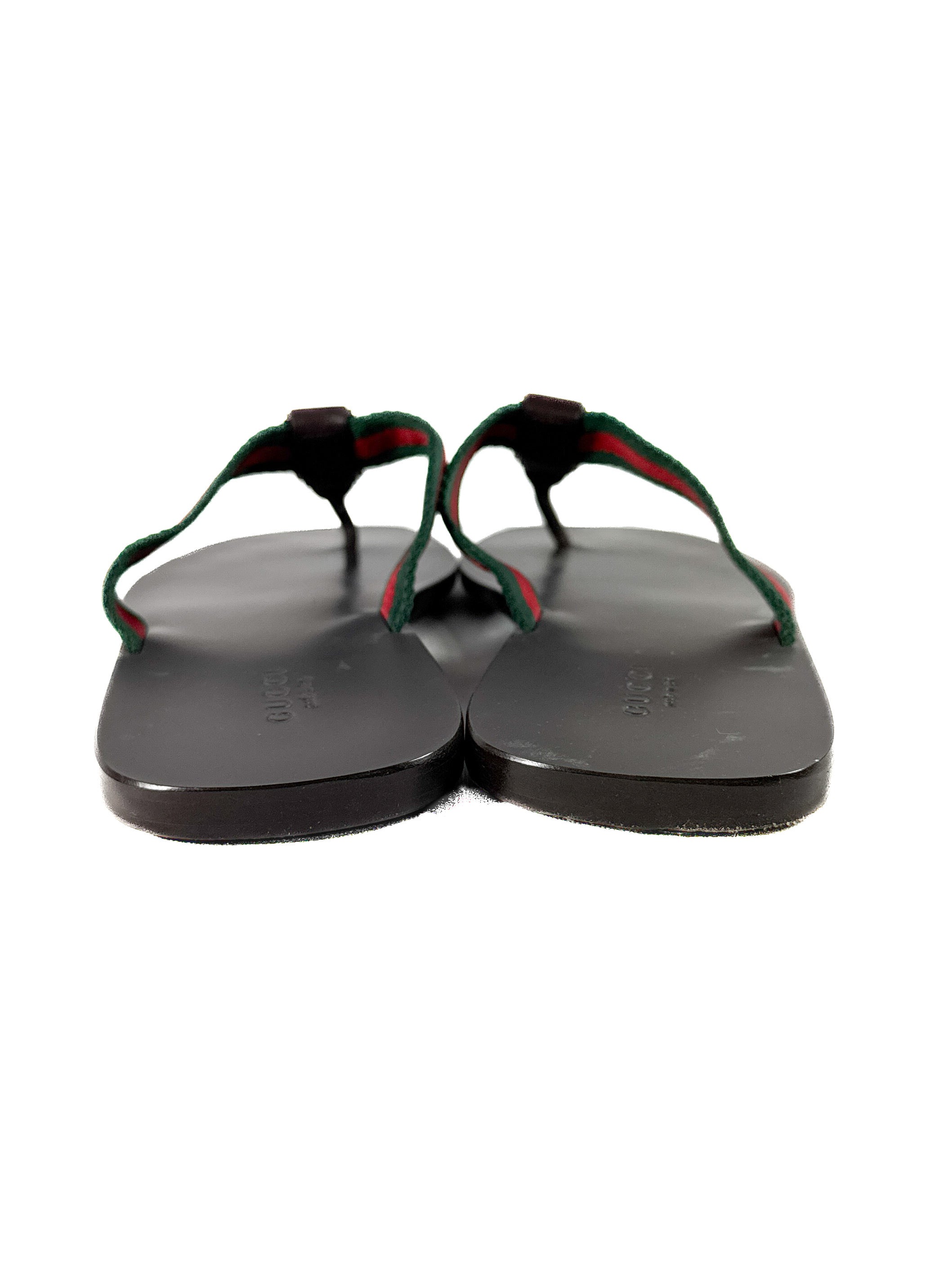 Gucci dark brown GG supreme thong flip flops size 7.5