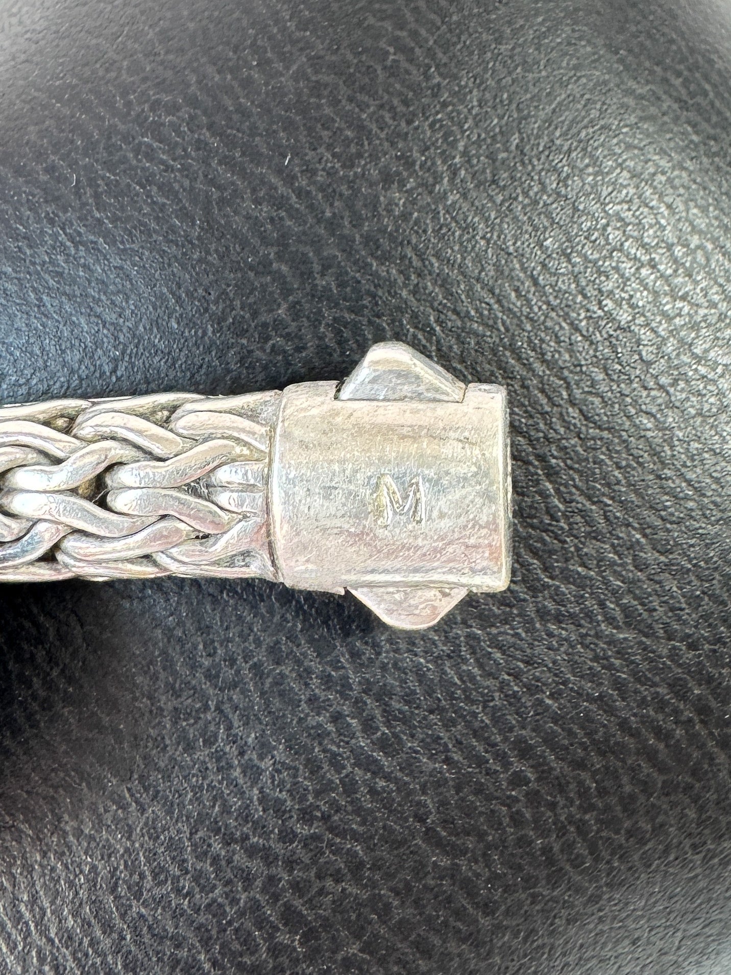 John Hardy sterling silver black sapphires Icon bracelet