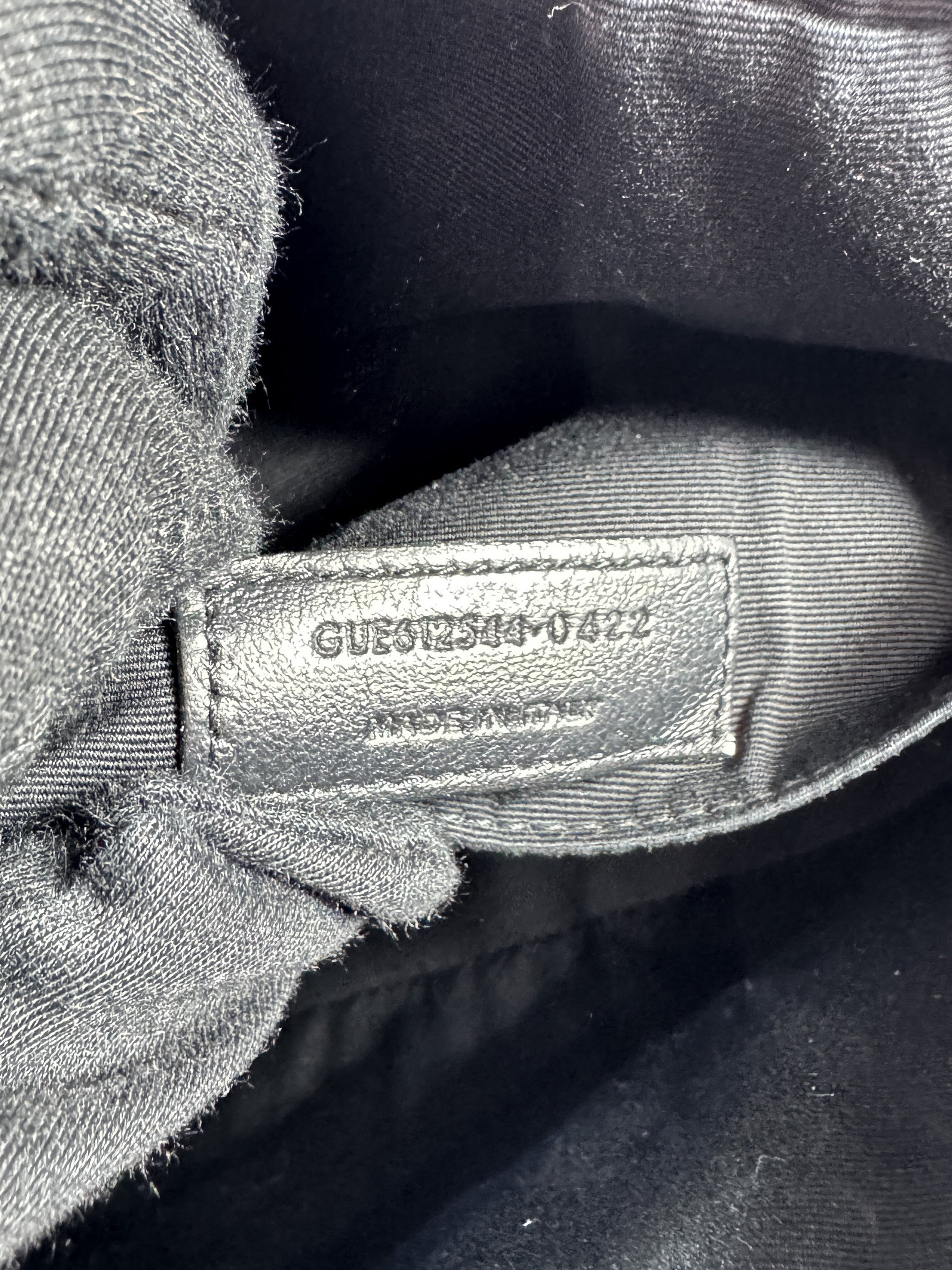 Saint Laurent Lou black leather camera Matelasse Chevron bag small GUE612544.0422