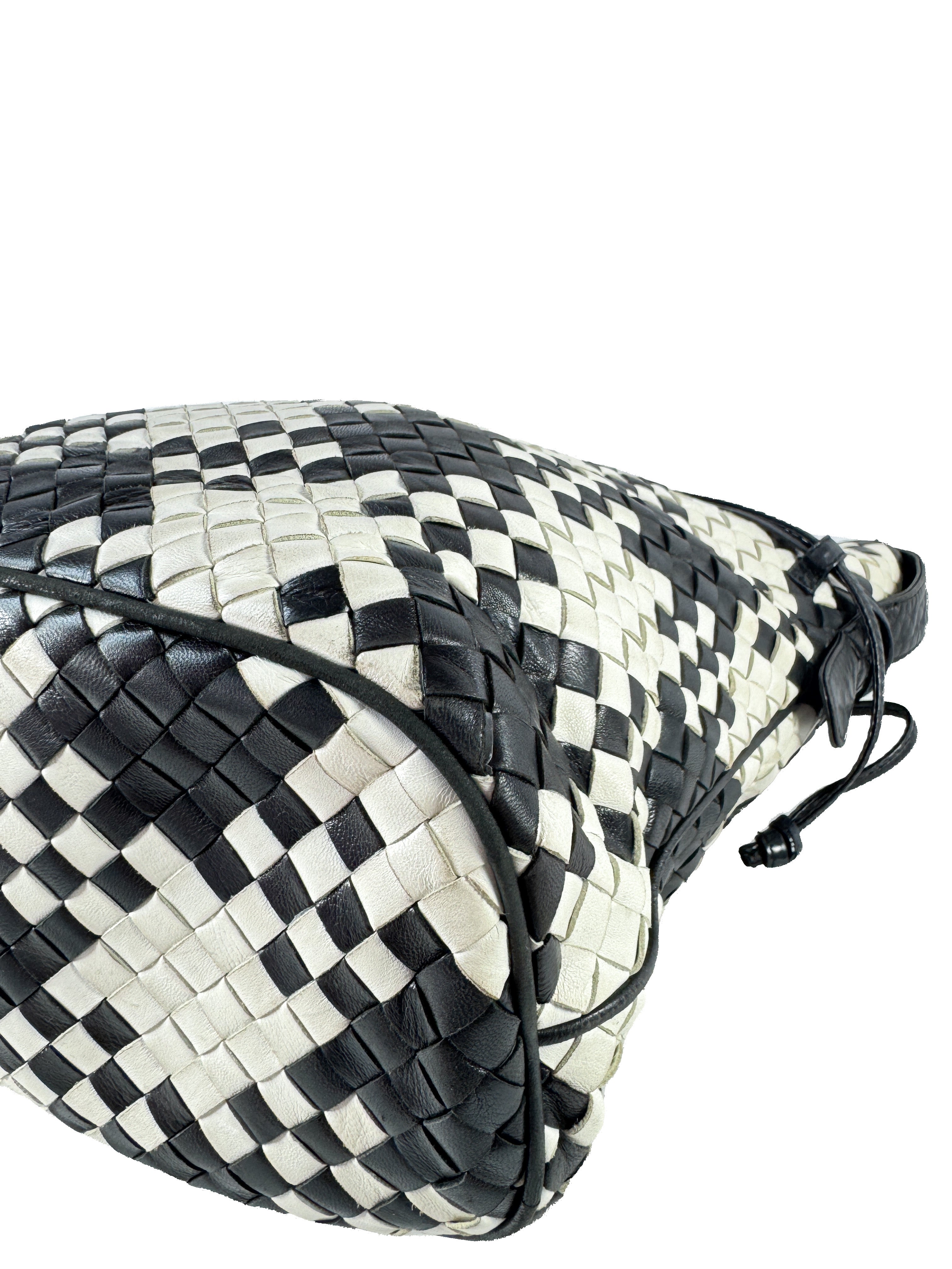 Bottega Veneta Intreciatto black/white drawstring bucket bag 10932062