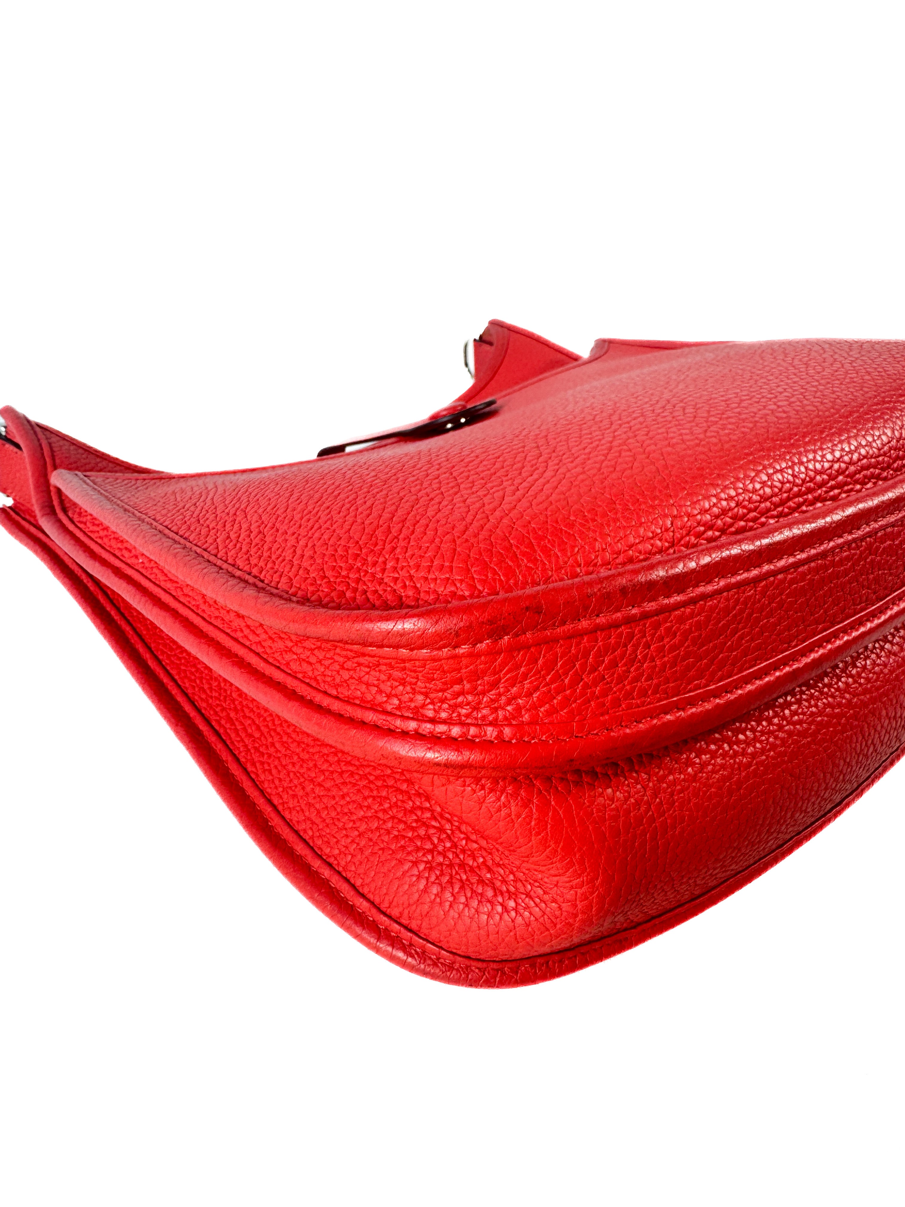 Hermès red leather Evelyne PM (T)